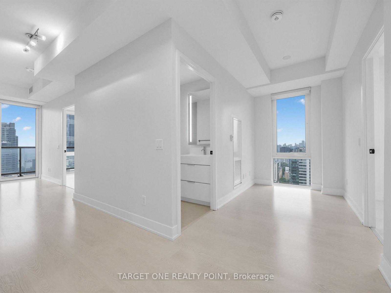 Photo 6 of Unit 2205, 308 Jarvis Street, Toronto, Church-Yonge Corridor — HOMEH