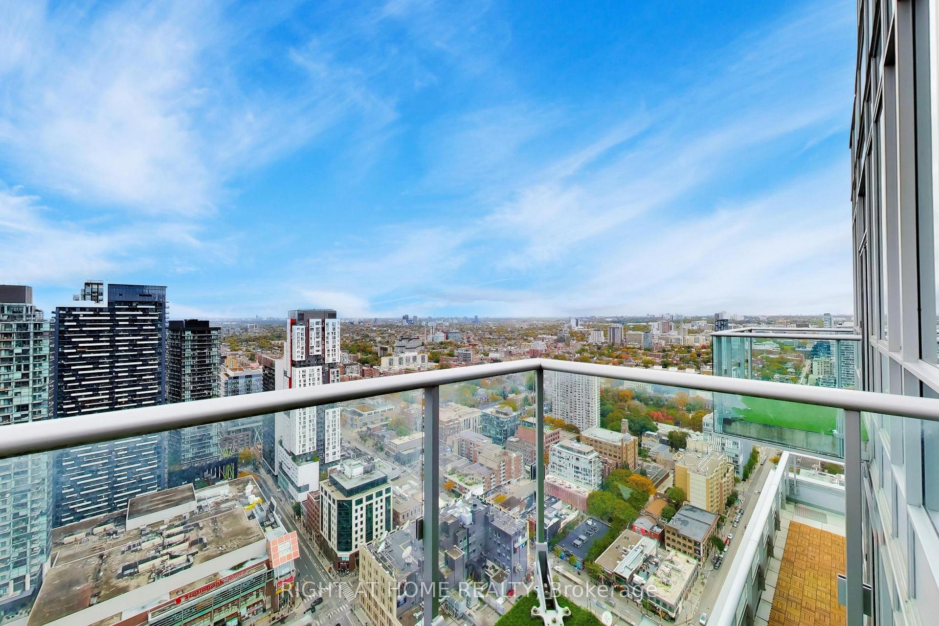 Photo 16 of Unit PH102, 30 Nelson Street, Toronto, Waterfront Communities — HOMEH