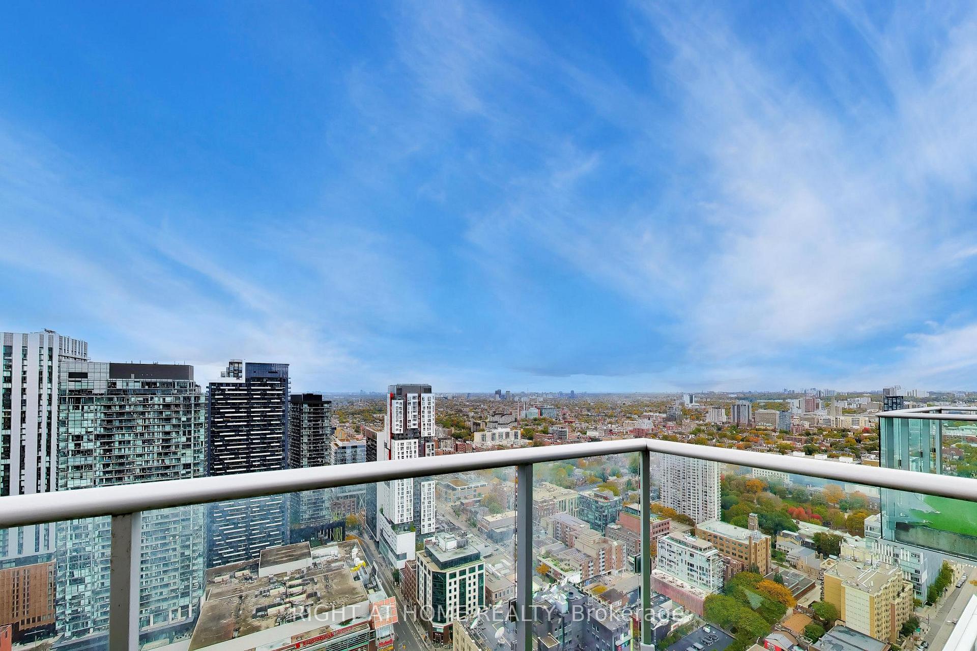 Photo 17 of Unit PH102, 30 Nelson Street, Toronto, Waterfront Communities — HOMEH