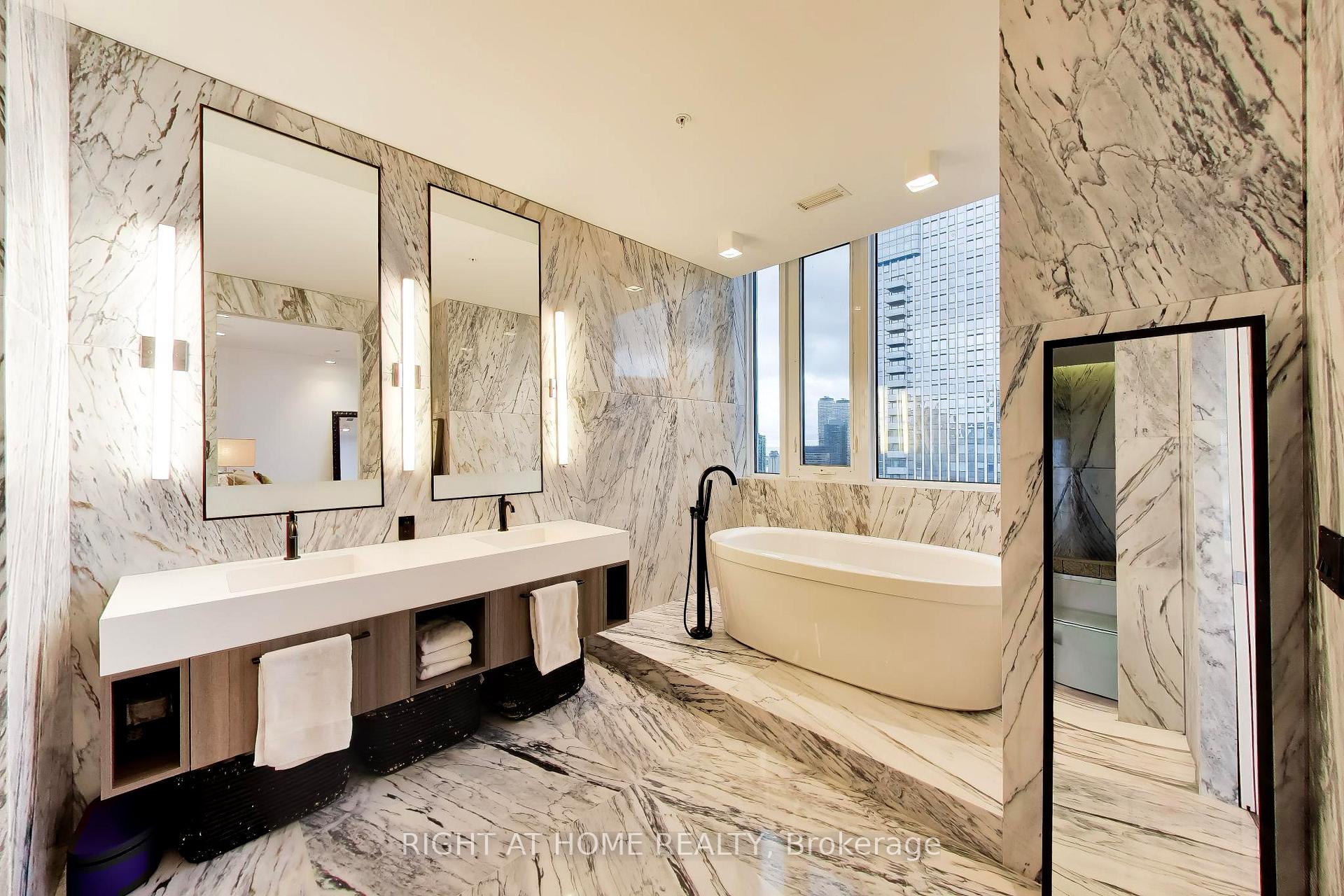 Photo 31 of Unit PH102, 30 Nelson Street, Toronto, Waterfront Communities — HOMEH