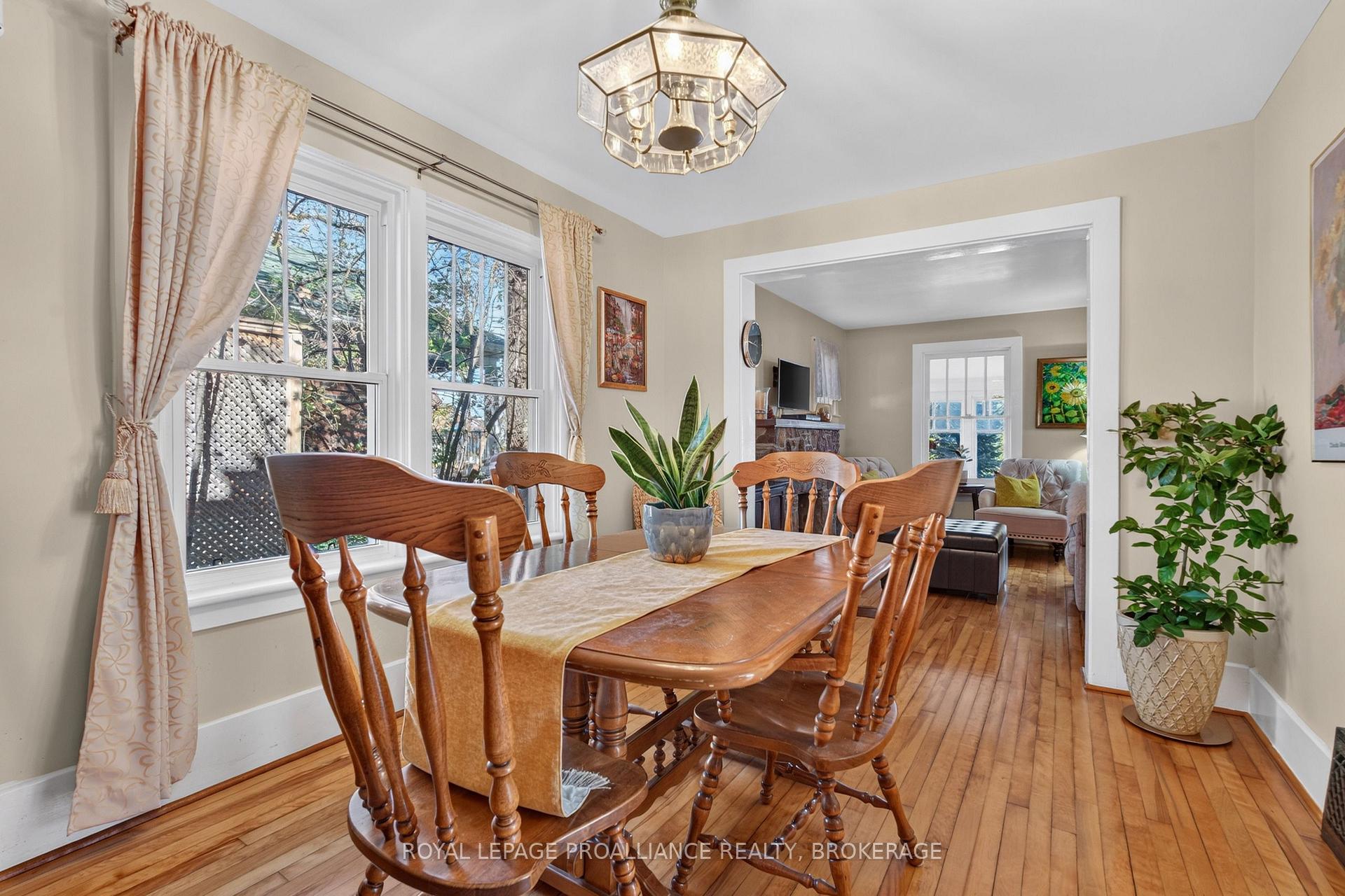 Photo 12 of 548 Division Street, Kingston, East of Sir John A. Blvd — HOMEH