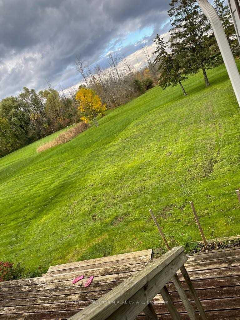 Photo 4 of 546 Evans Road, Hamilton, Waterdown — HOMEH