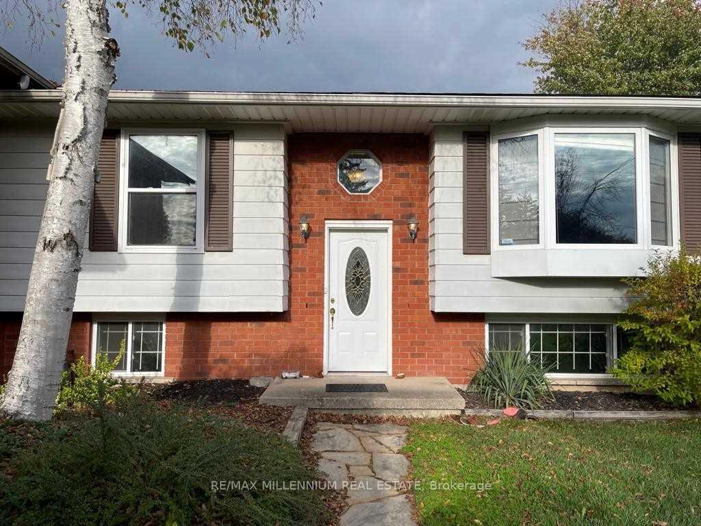 Photo 11 of 546 Evans Road, Hamilton, Waterdown — HOMEH