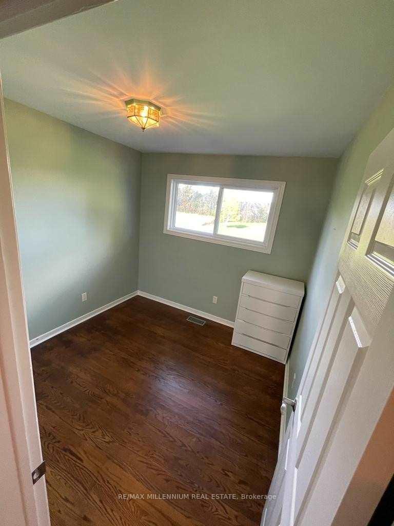 Photo 15 of 546 Evans Road, Hamilton, Waterdown — HOMEH