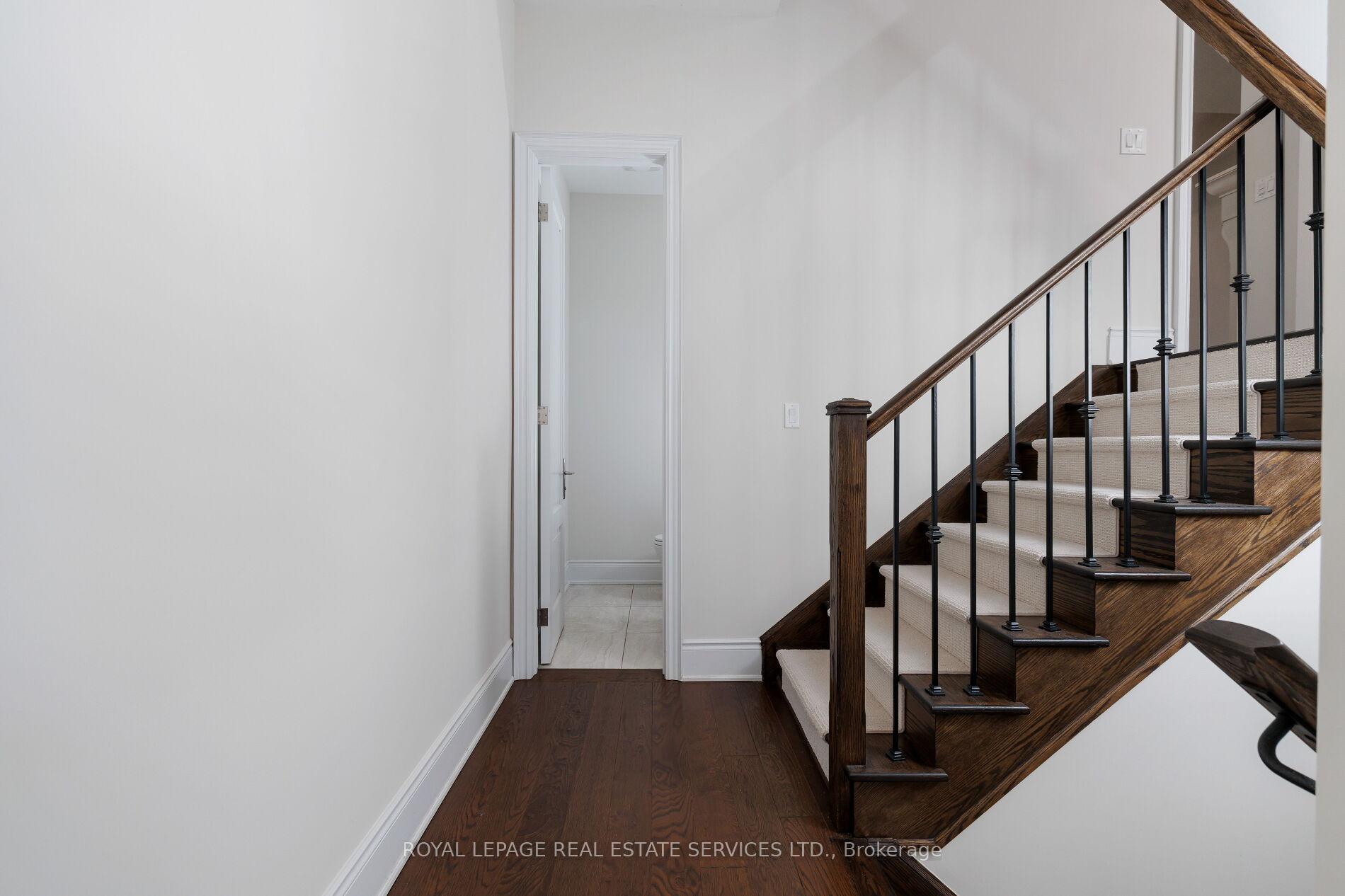 Photo 5 of 257 Hanover Street, Oakville, West — HOMEH
