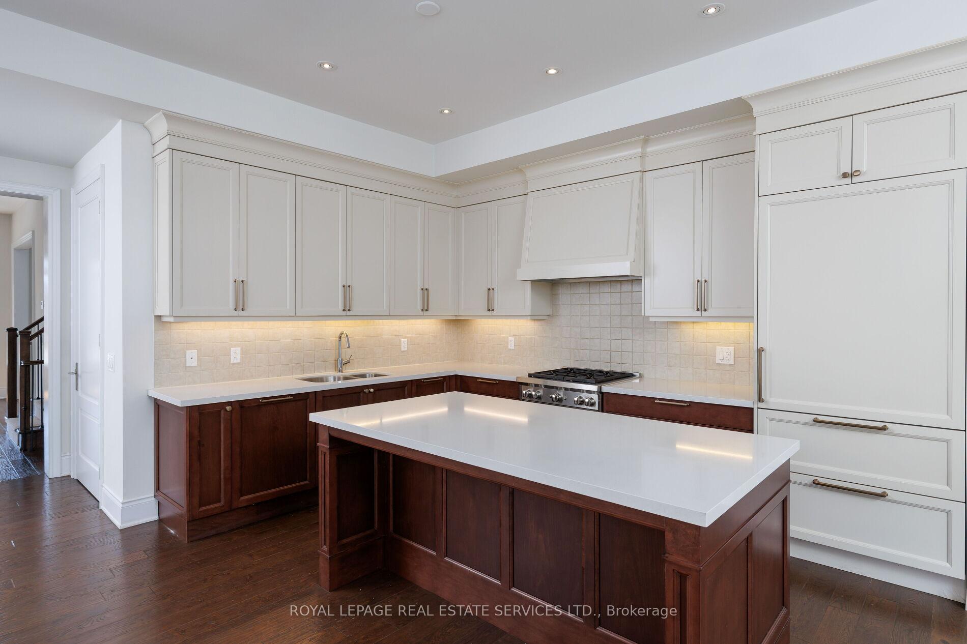 Photo 10 of 257 Hanover Street, Oakville, West — HOMEH