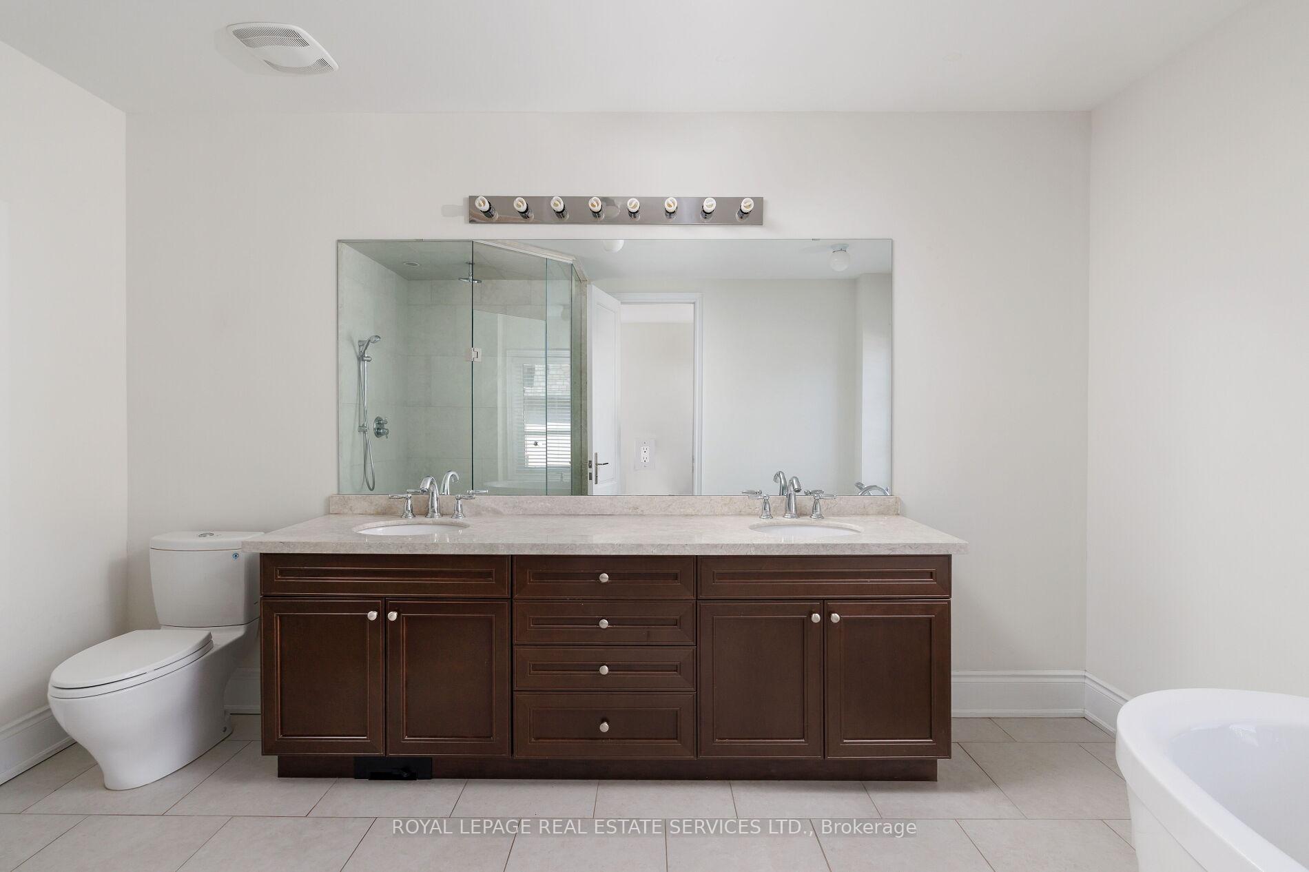 Photo 19 of 257 Hanover Street, Oakville, West — HOMEH