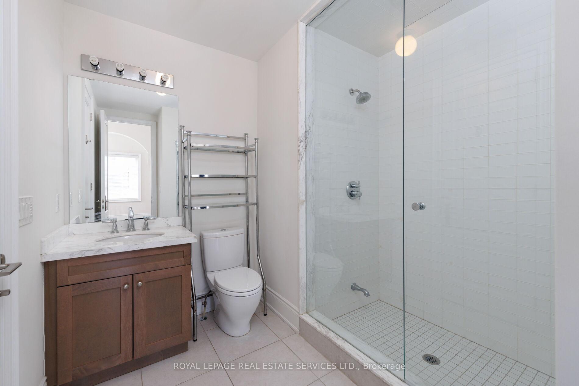 Photo 25 of 257 Hanover Street, Oakville, West — HOMEH