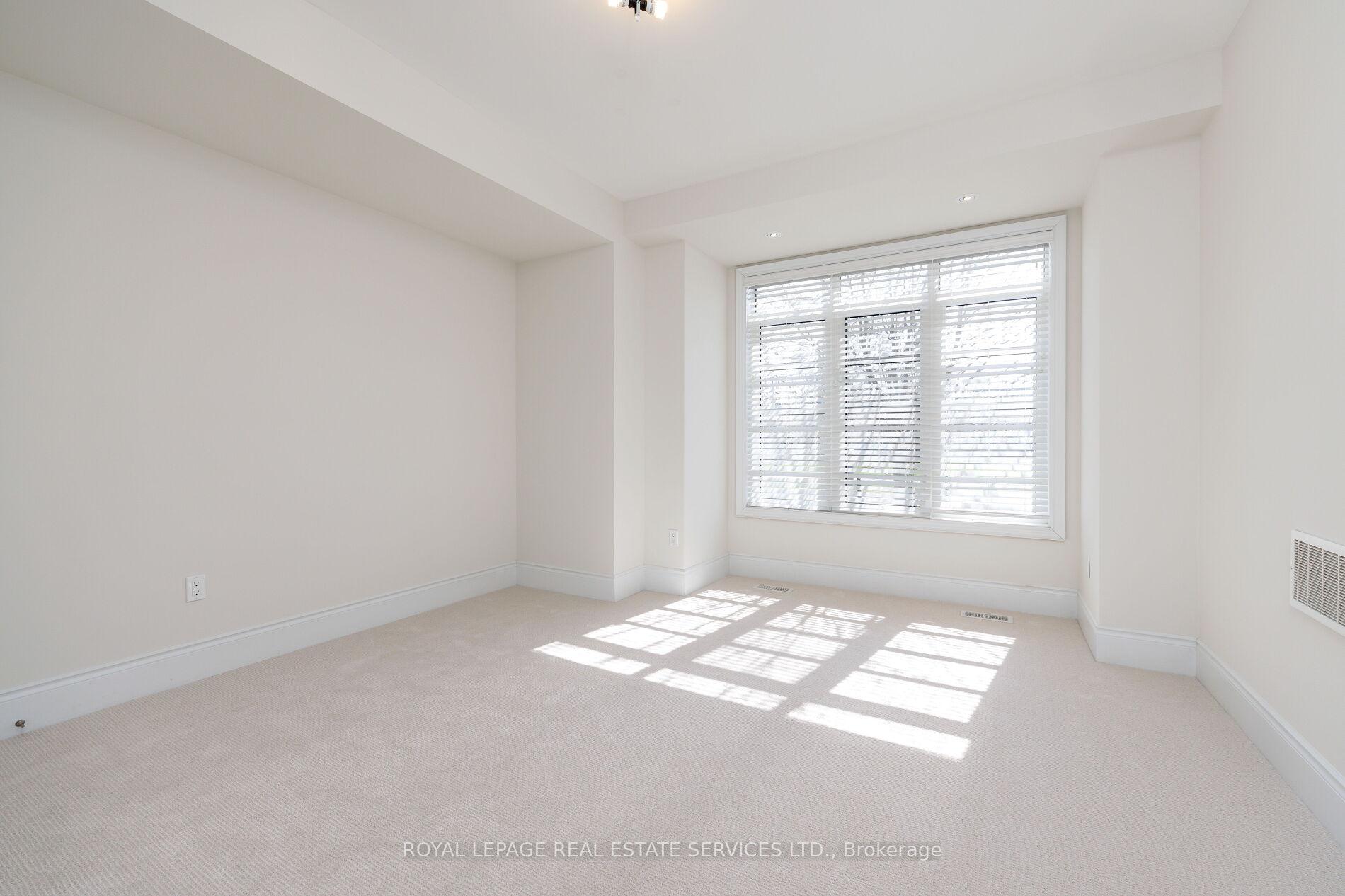 Photo 34 of 257 Hanover Street, Oakville, West — HOMEH