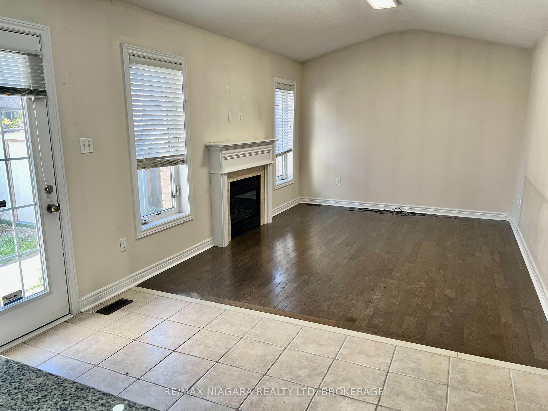 Photo 16 of 11 Keith Crescent, St. Catharines, Burleigh Hill — HOMEH