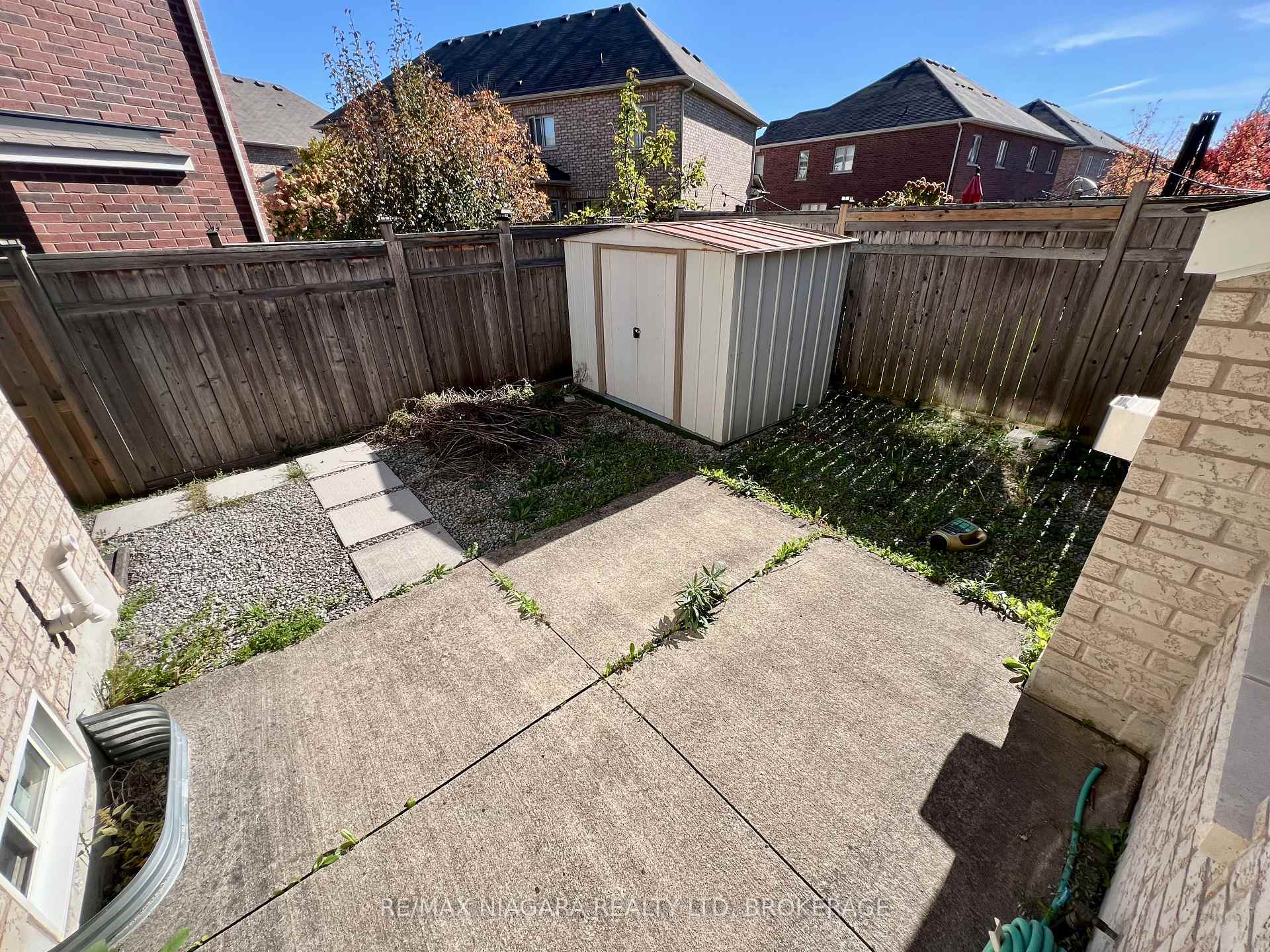 Photo 19 of 11 Keith Crescent, St. Catharines, Burleigh Hill — HOMEH