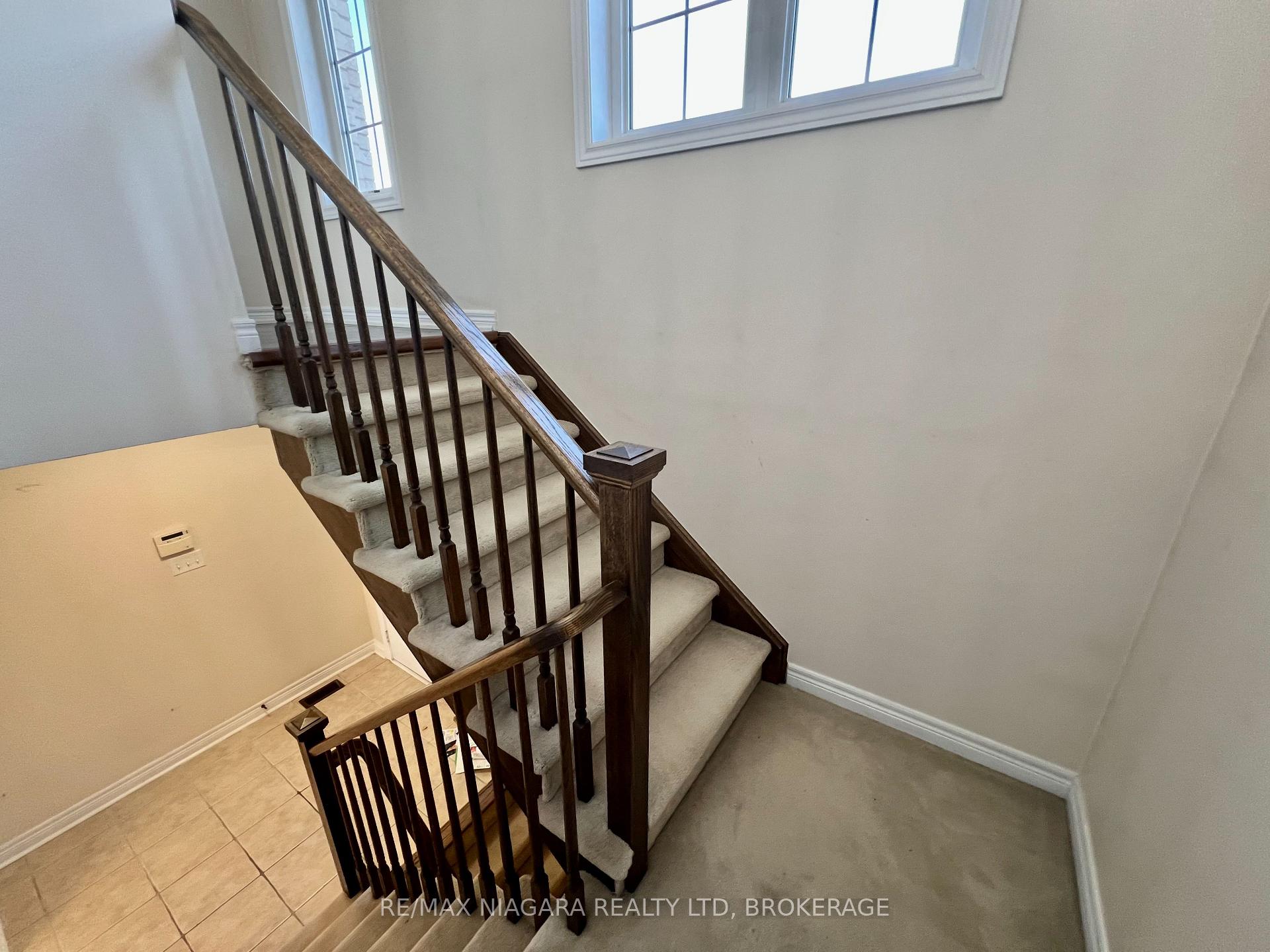 Photo 21 of 11 Keith Crescent, St. Catharines, Burleigh Hill — HOMEH