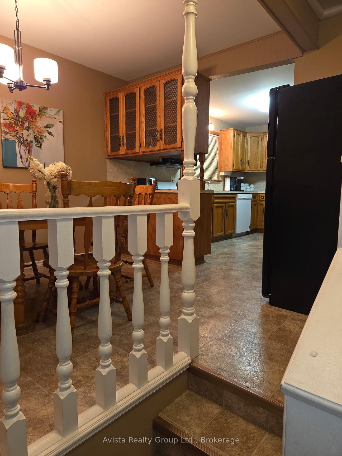 Photo 10 of 426 Christina Street E, Thunder Bay, Westfort — HOMEH
