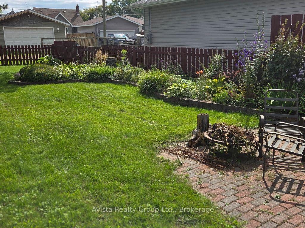 Photo 34 of 426 Christina Street E, Thunder Bay, Westfort — HOMEH