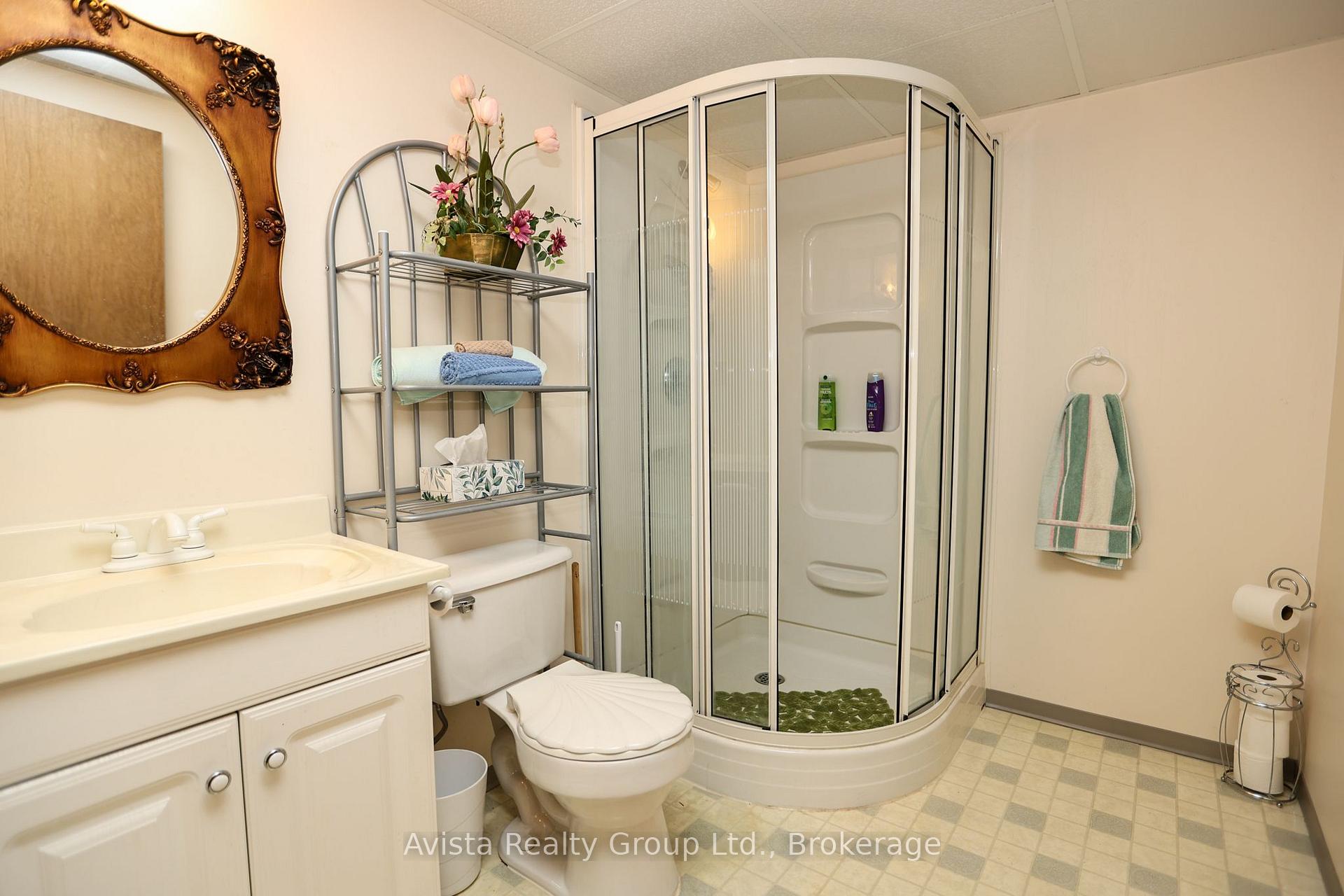Photo 19 of 426 Christina Street E, Thunder Bay, Westfort — HOMEH