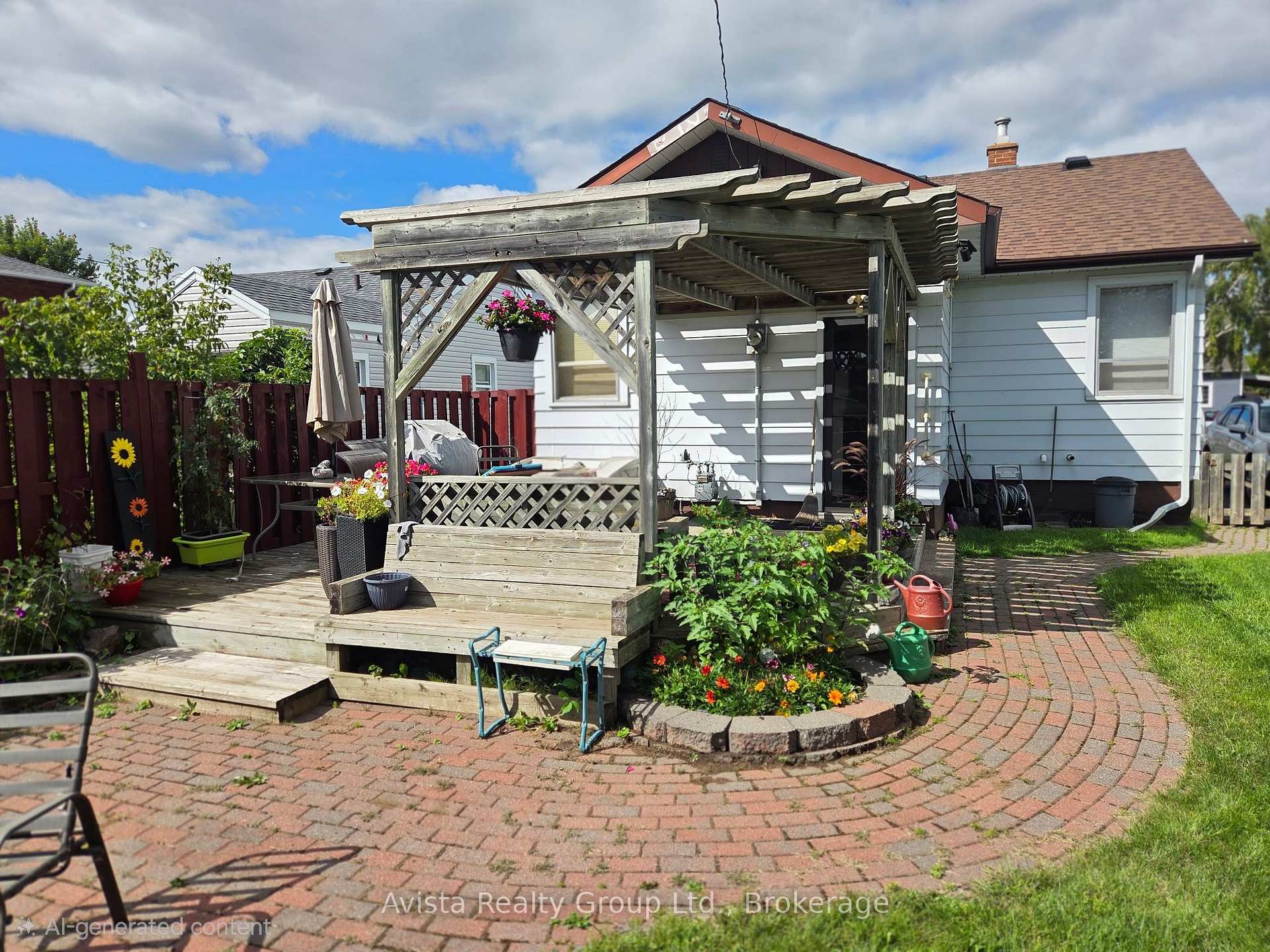 Photo 36 of 426 Christina Street E, Thunder Bay, Westfort — HOMEH