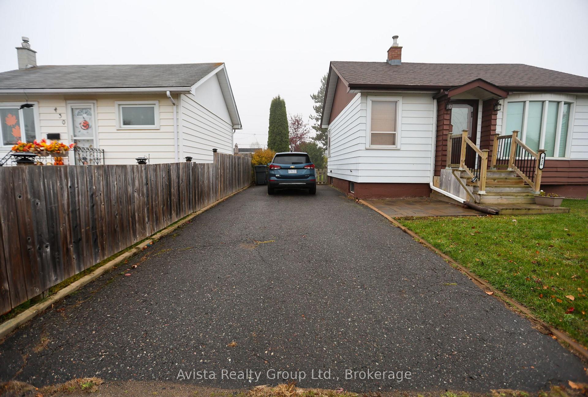 Photo 37 of 426 Christina Street E, Thunder Bay, Westfort — HOMEH