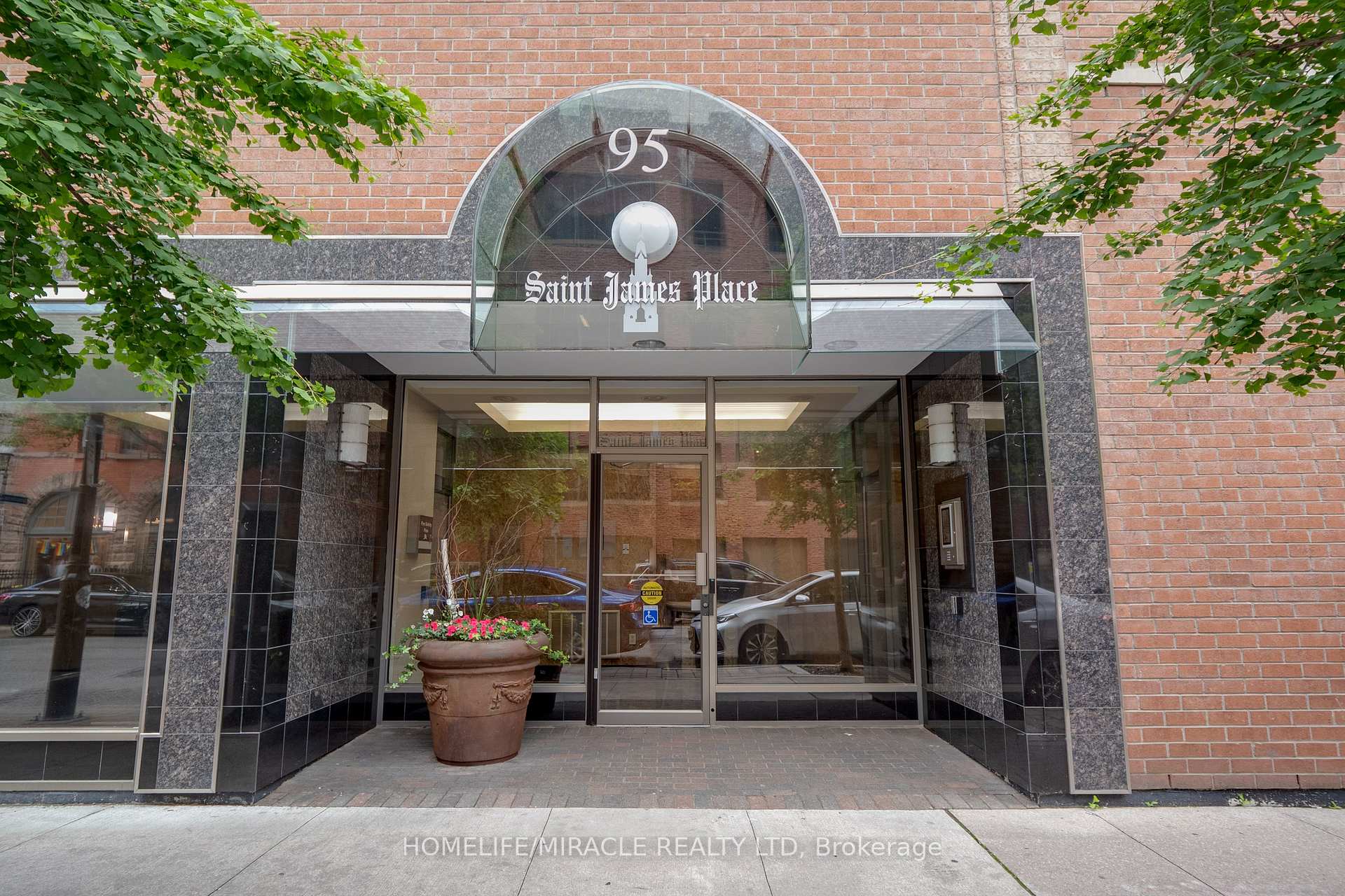 Photo of Unit 605, 95 Lombard Street