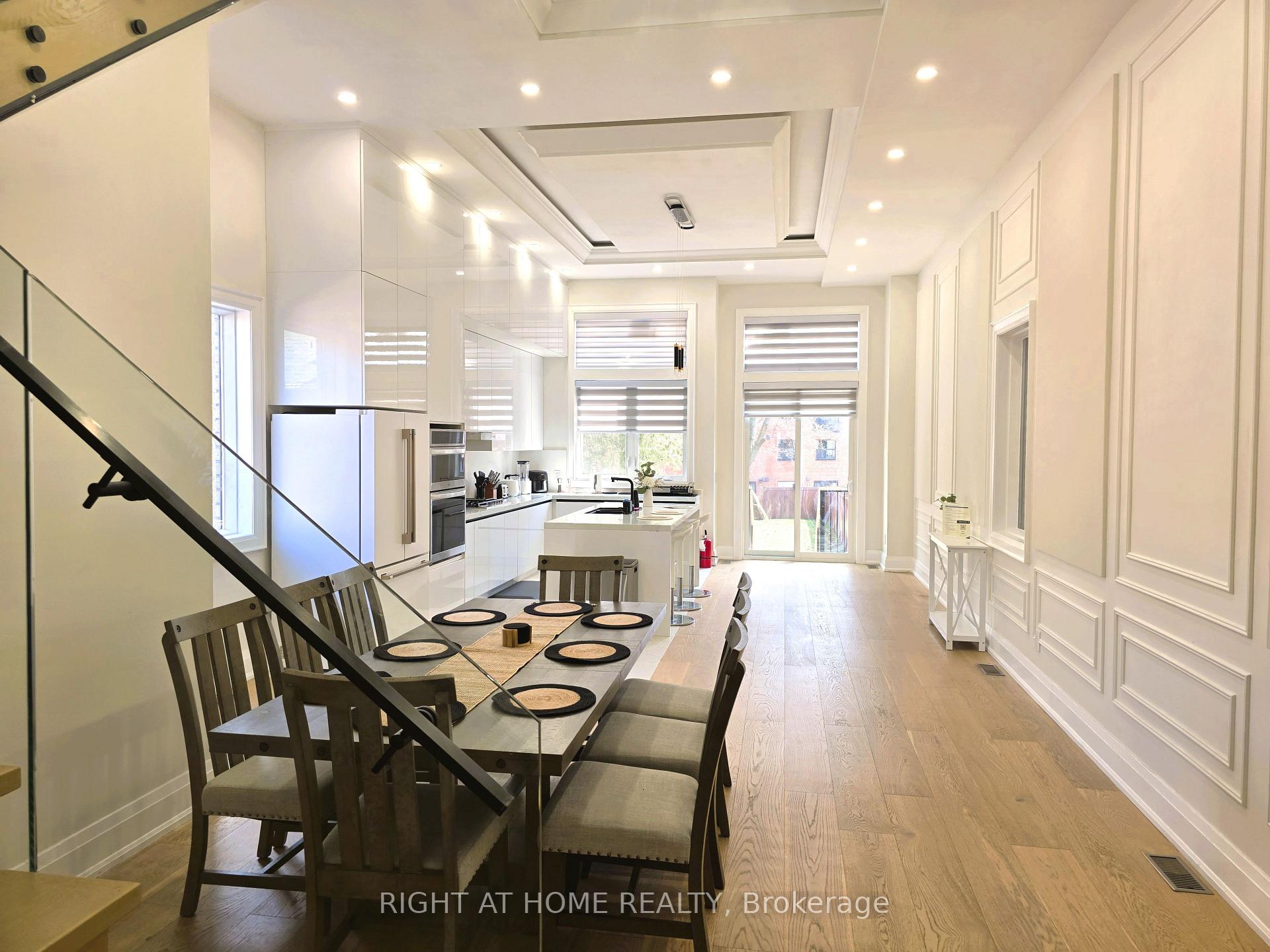 Photo 3 of 247 Ferris Road, Toronto, O'Connor-Parkview — HOMEH