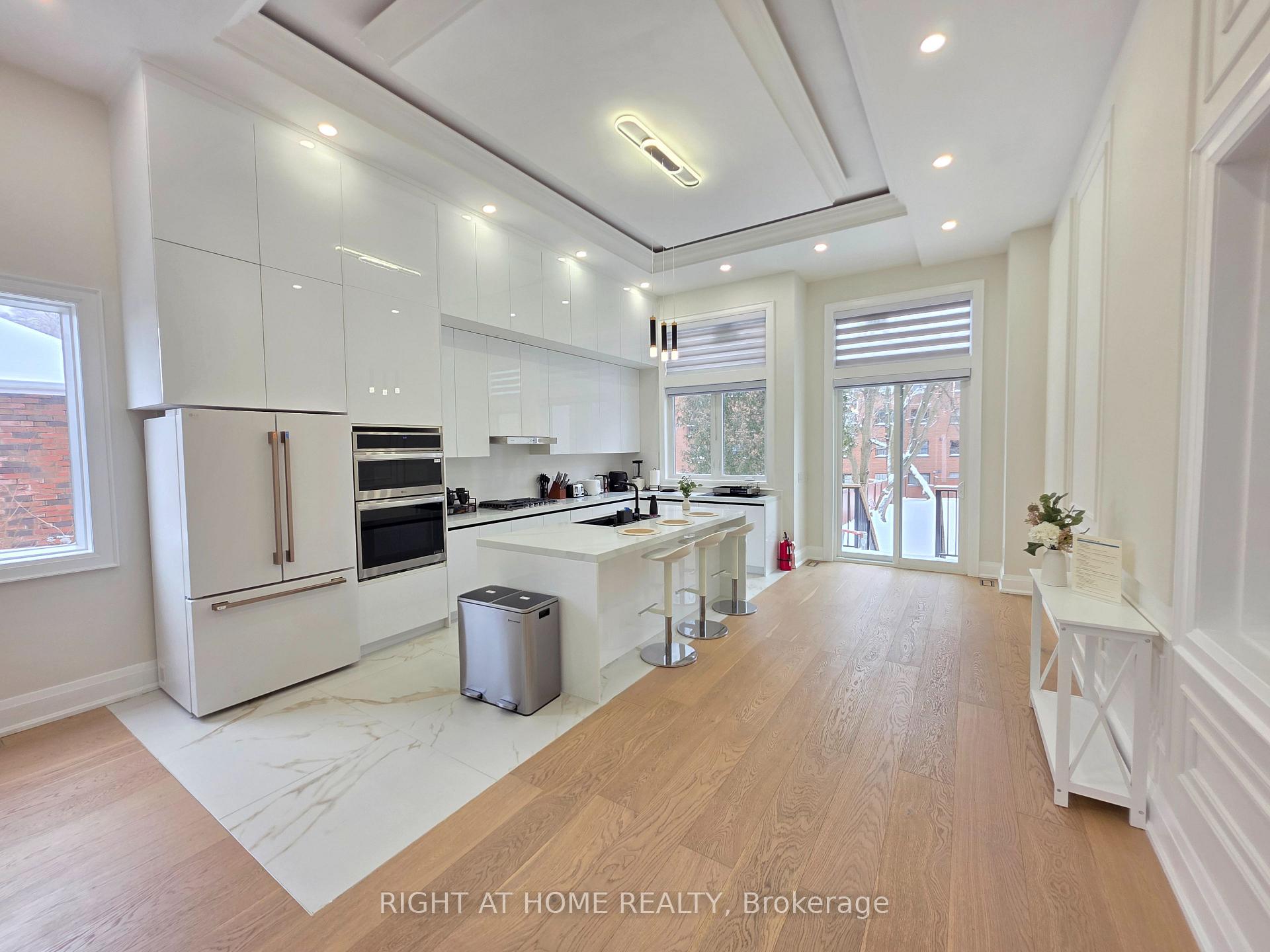 Photo 8 of 247 Ferris Road, Toronto, O'Connor-Parkview — HOMEH
