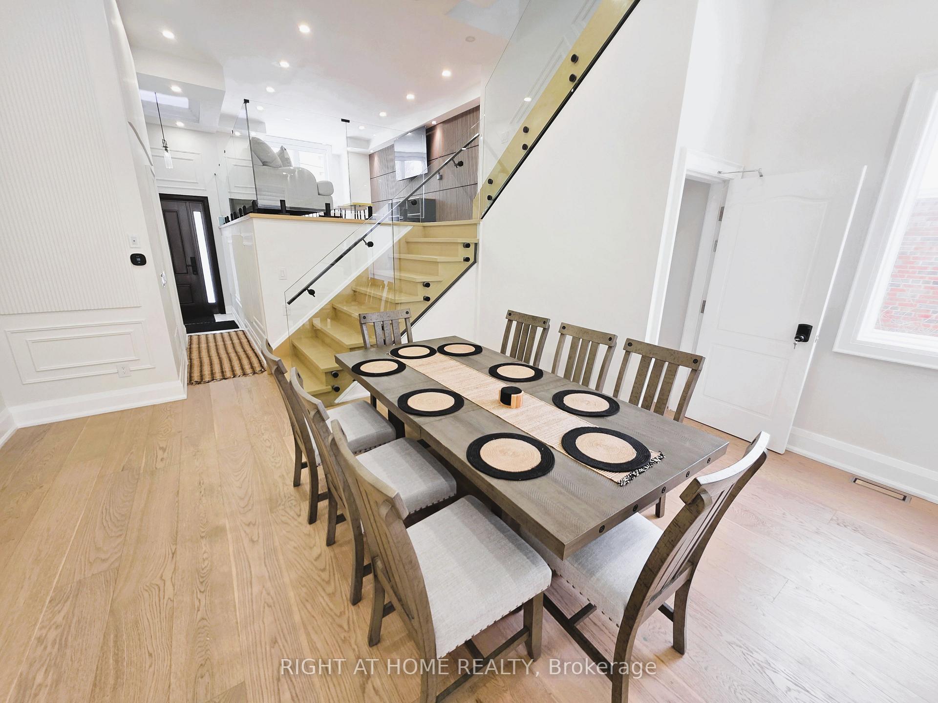 Photo 10 of 247 Ferris Road, Toronto, O'Connor-Parkview — HOMEH