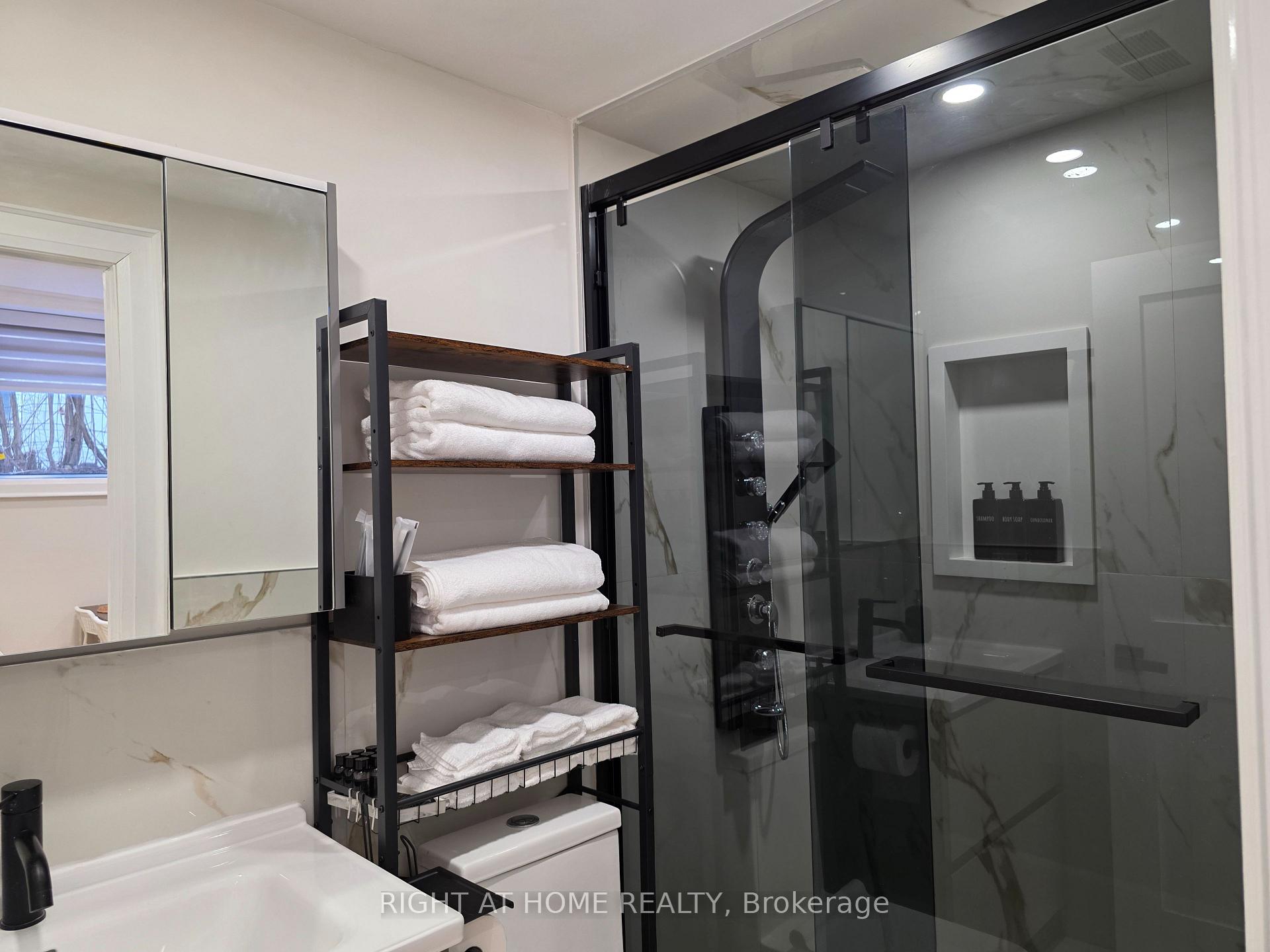Photo 24 of 247 Ferris Road, Toronto, O'Connor-Parkview — HOMEH