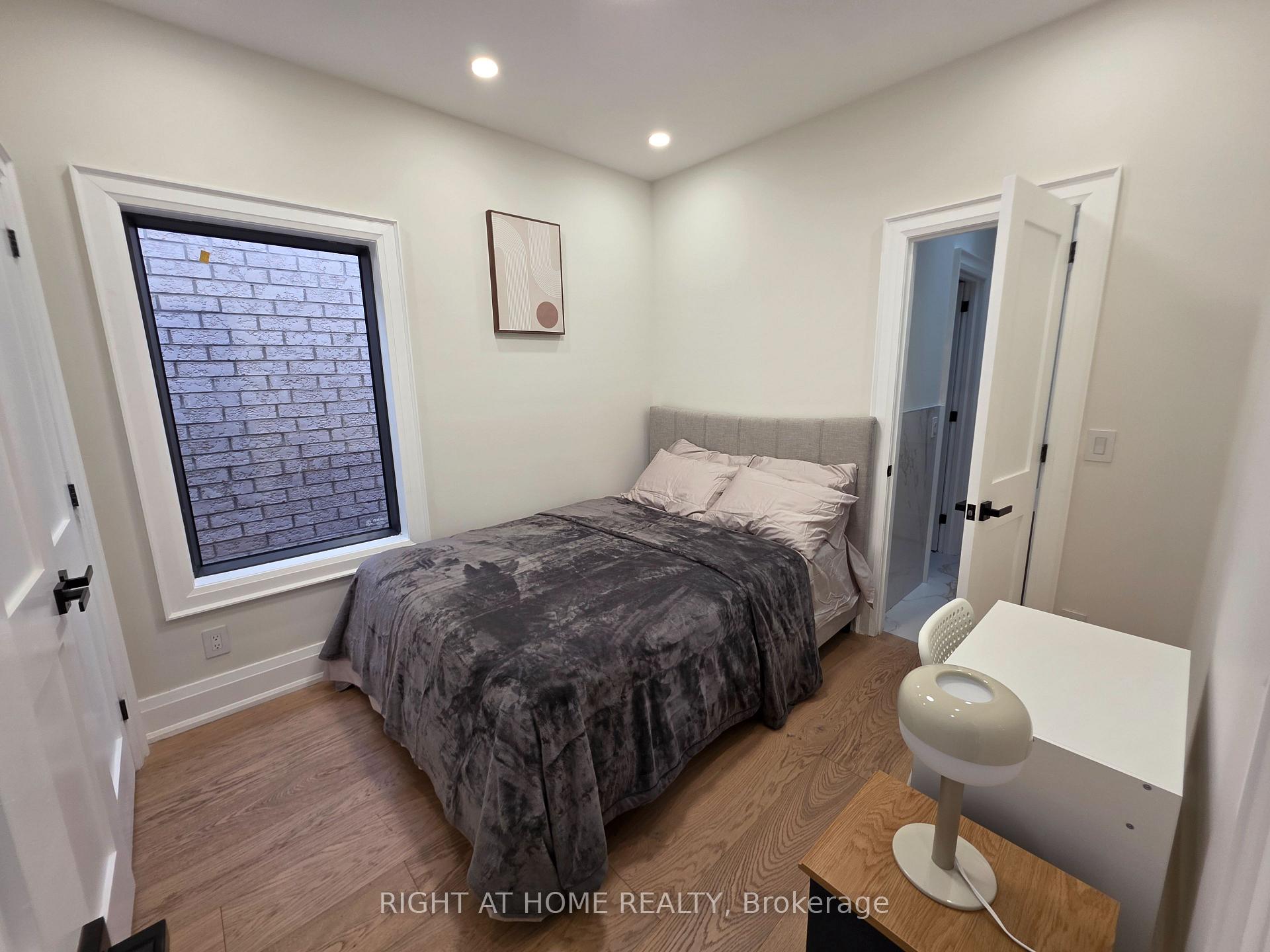 Photo 35 of 247 Ferris Road, Toronto, O'Connor-Parkview — HOMEH