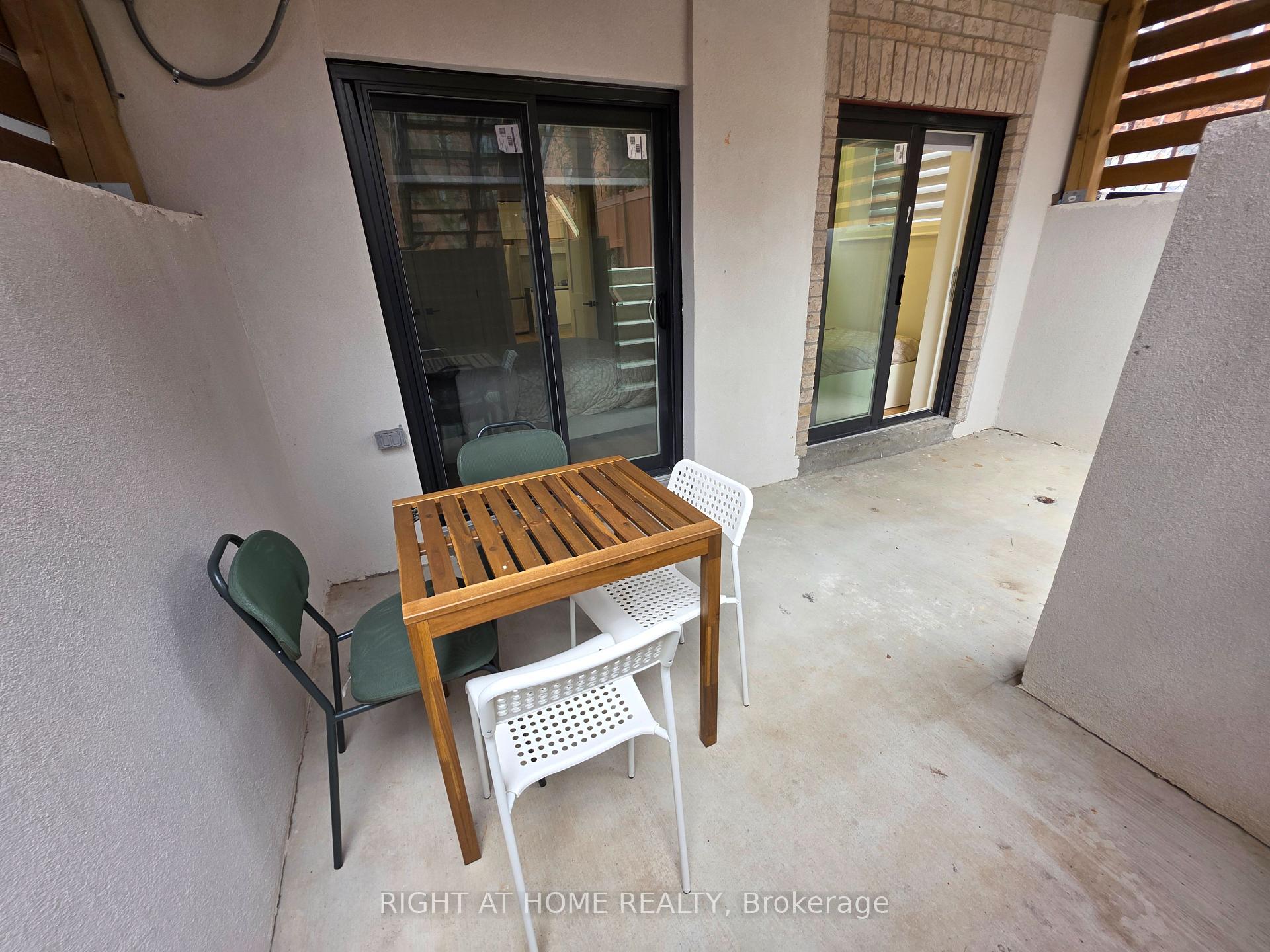 Photo 40 of 247 Ferris Road, Toronto, O'Connor-Parkview — HOMEH