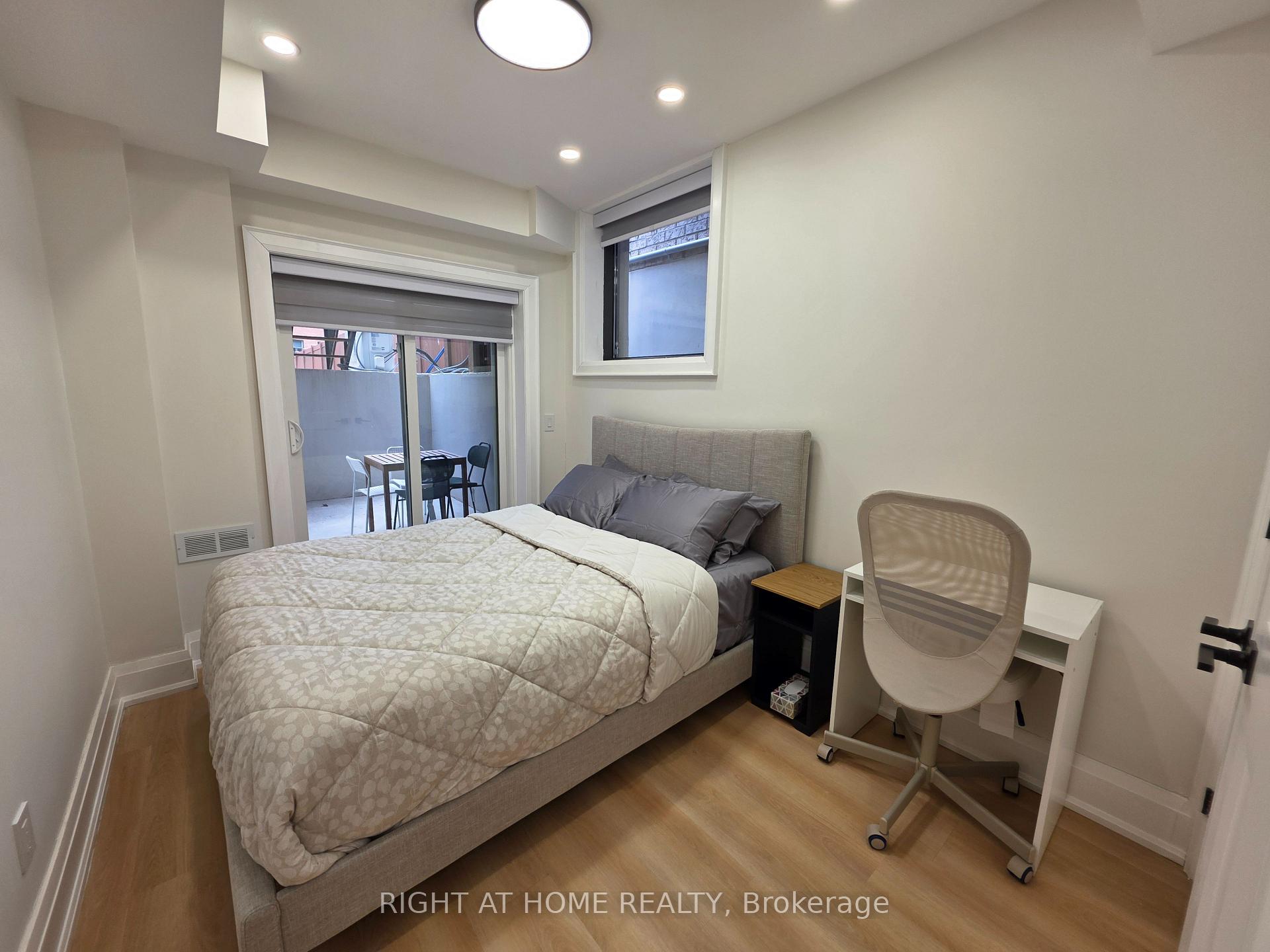 Photo 41 of 247 Ferris Road, Toronto, O'Connor-Parkview — HOMEH