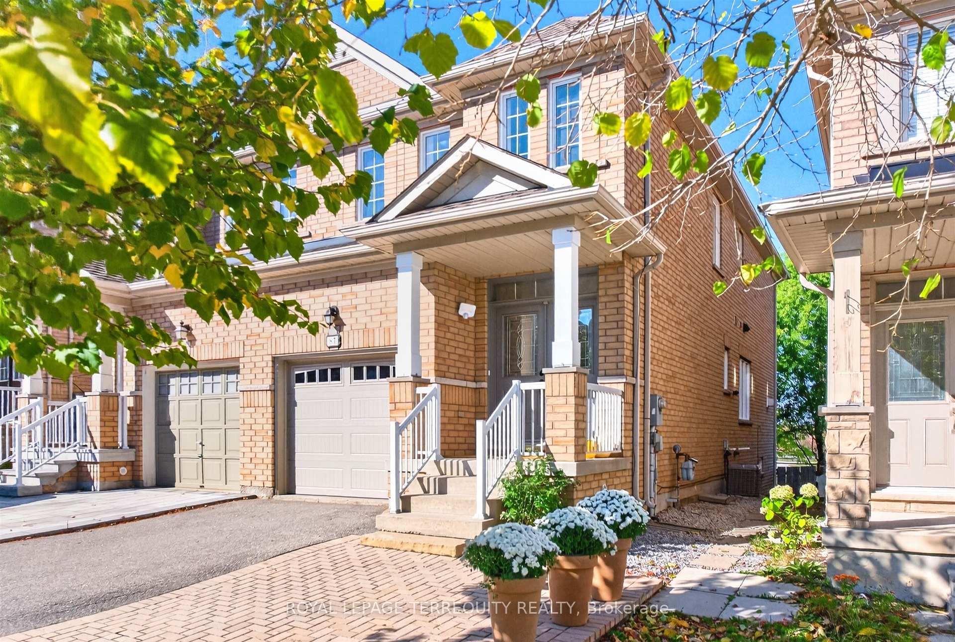Photo 3 of 87 Westolivia Trail, Vaughan, Patterson — HOMEH