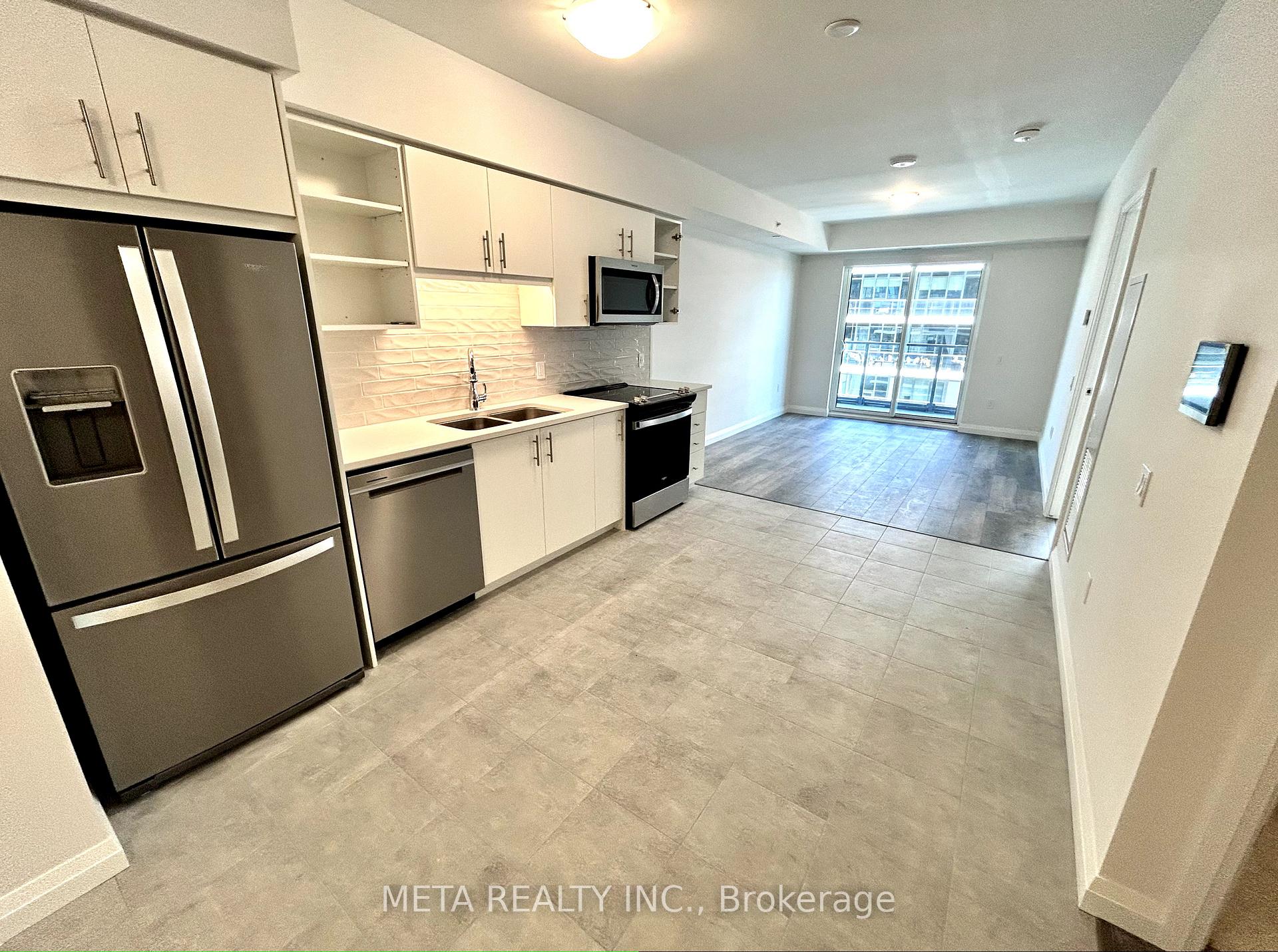 Front of Unit 811, 93 Arthur Street S