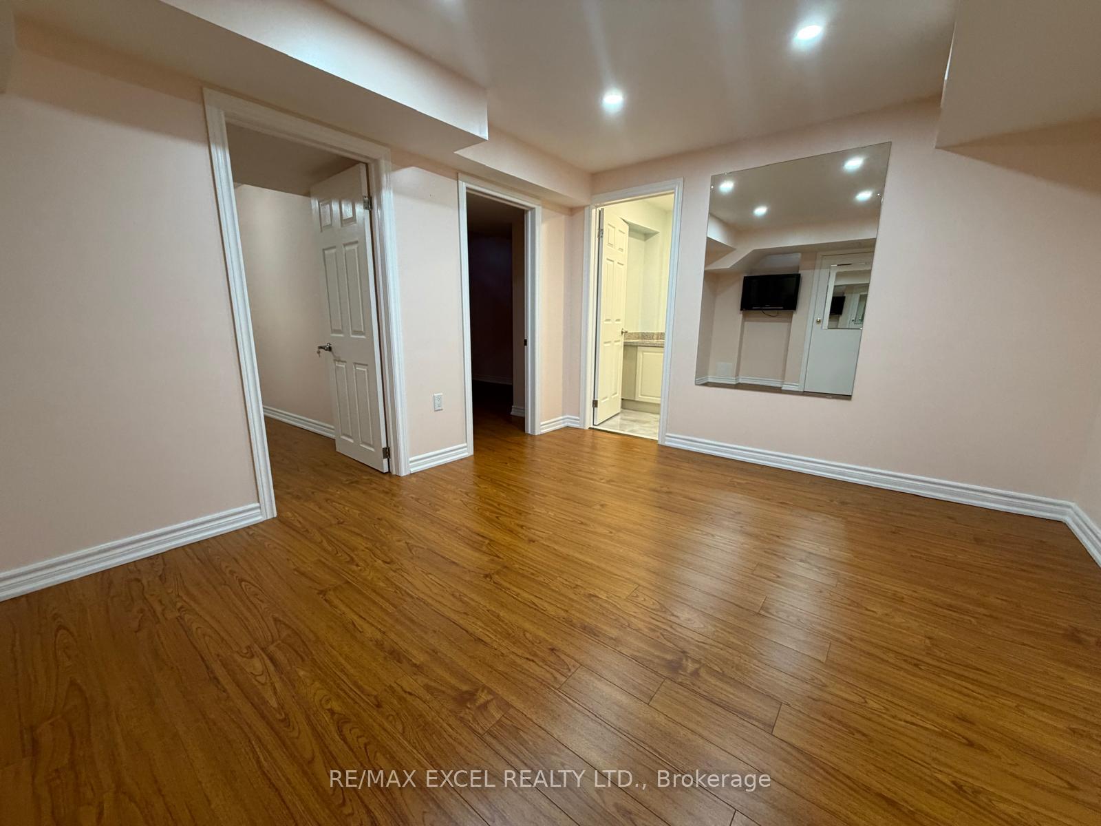 Photo 22 of 15 Zeng Cheng Drive, Markham, Victoria Square — HOMEH