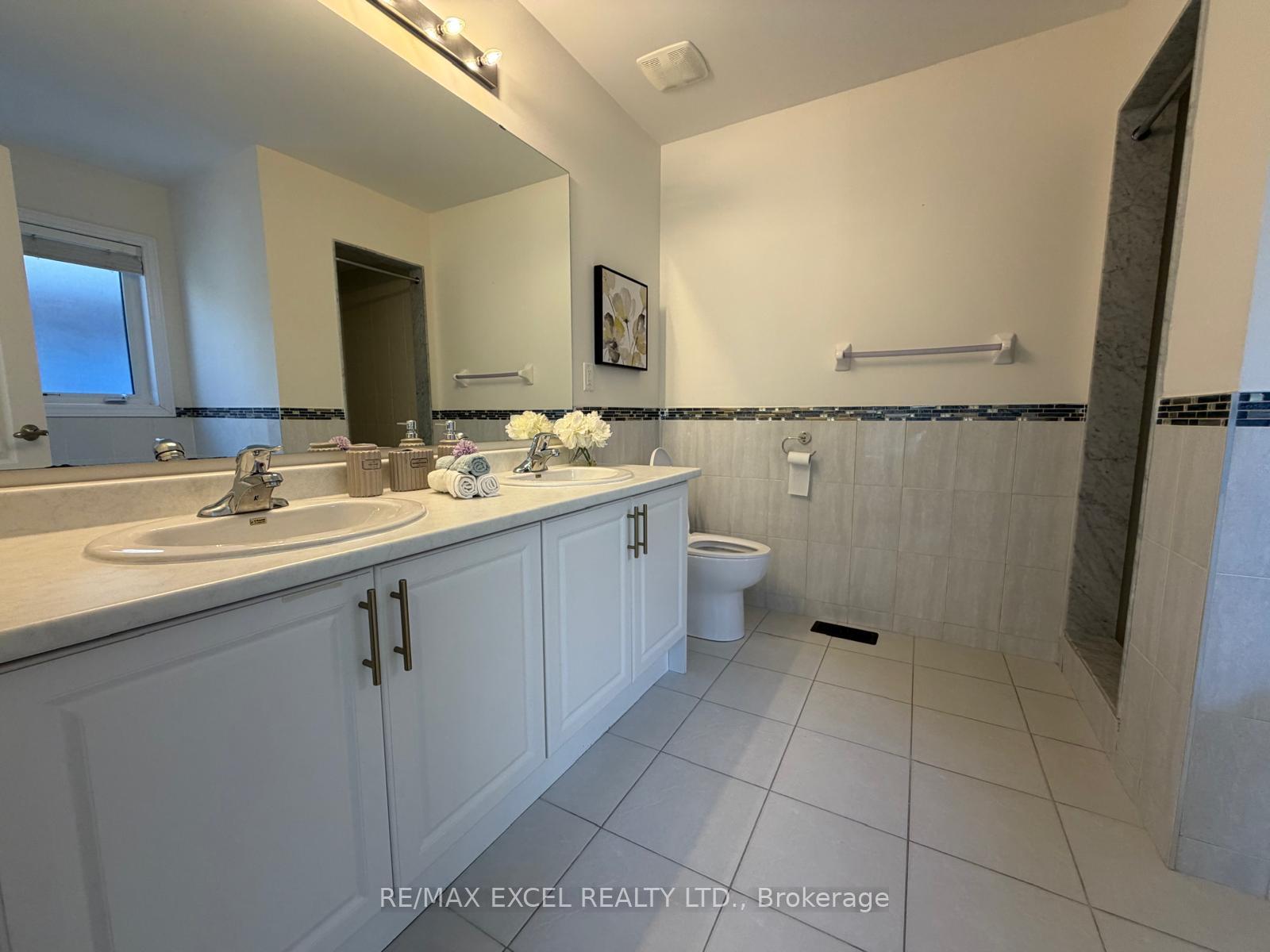 Photo 19 of 15 Zeng Cheng Drive, Markham, Victoria Square — HOMEH