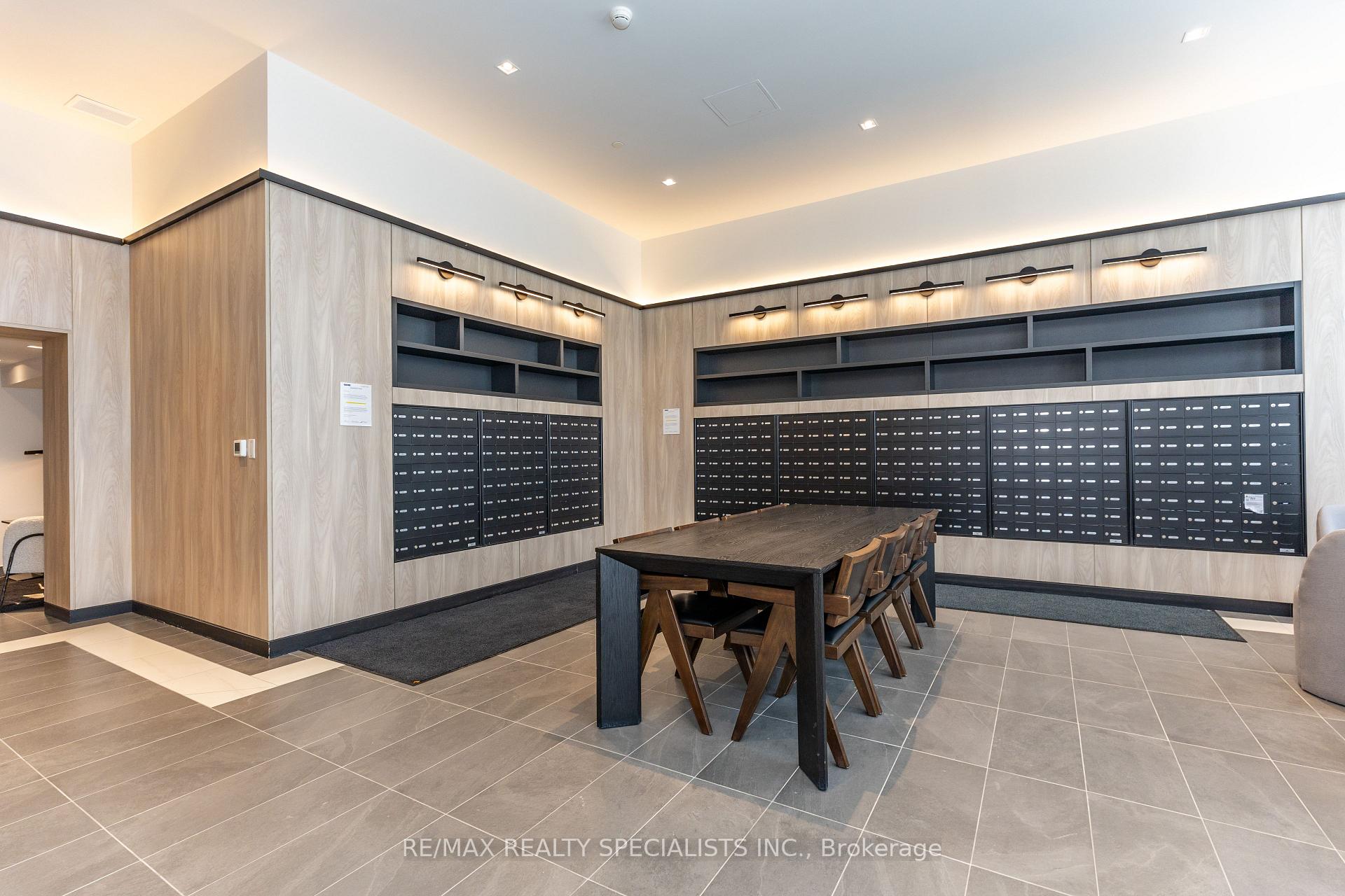 Photo 6 of Unit 1404, 1 Jarvis Street, Hamilton, Beasley — HOMEH