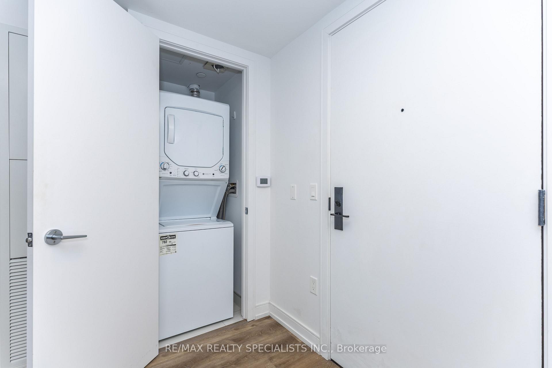 Photo 14 of Unit 1404, 1 Jarvis Street, Hamilton, Beasley — HOMEH