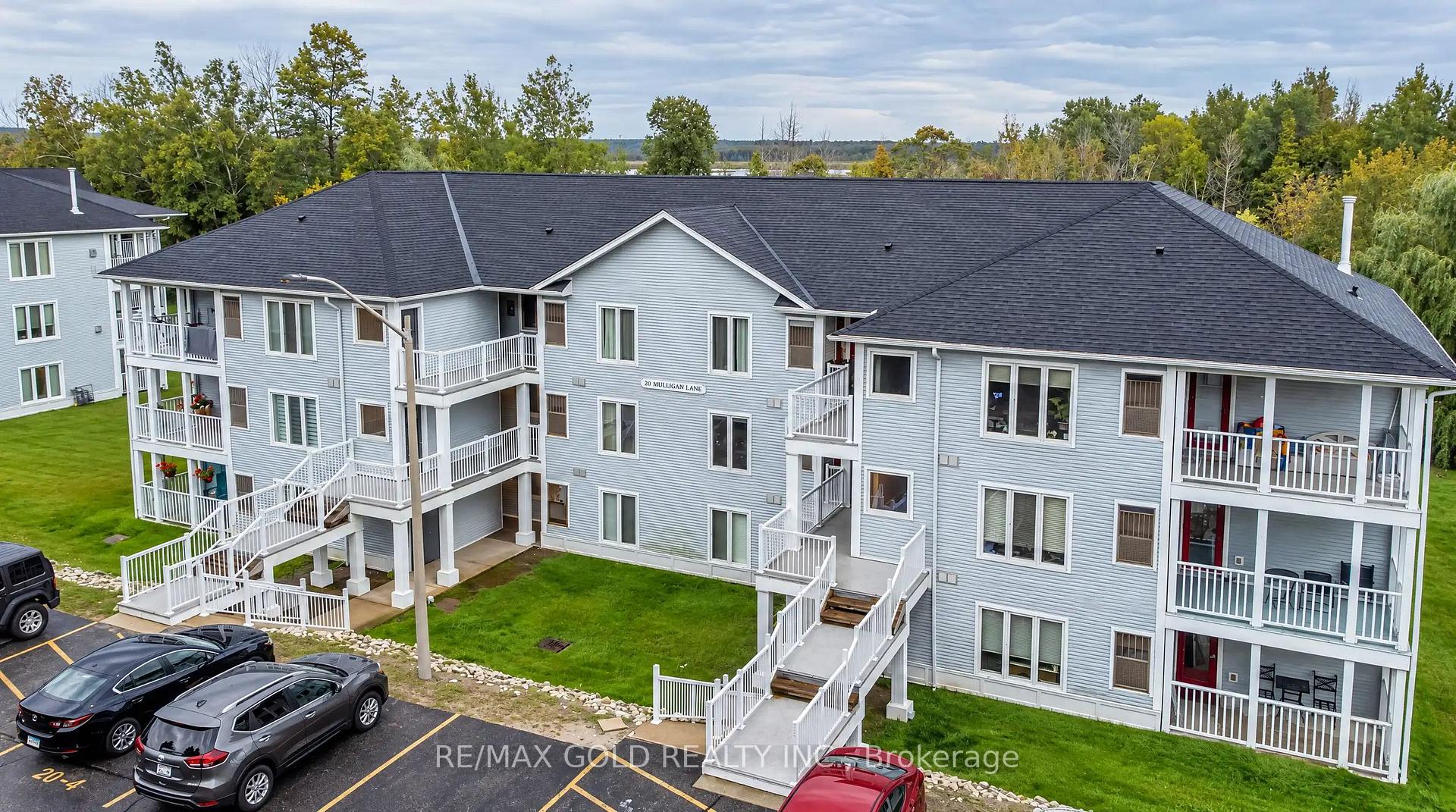 Photo 1 of Unit 8, 20 Mulligan Lane, Wasaga Beach — HOMEH