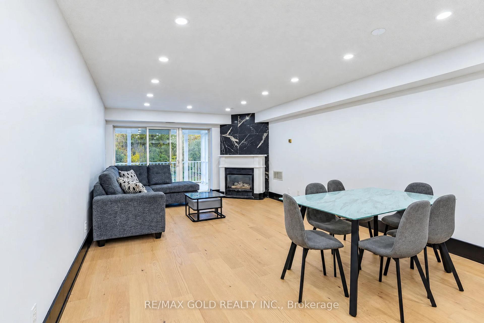Photo 2 of Unit 8, 20 Mulligan Lane, Wasaga Beach — HOMEH