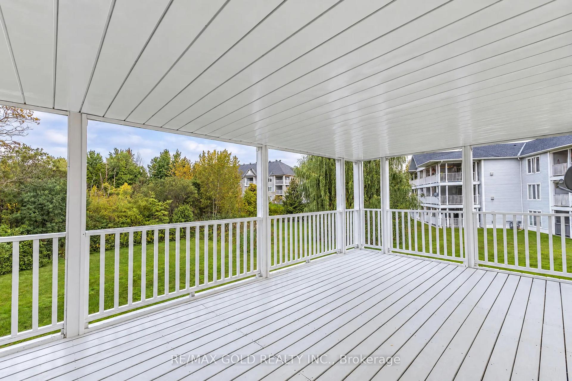 Photo 10 of Unit 8, 20 Mulligan Lane, Wasaga Beach — HOMEH