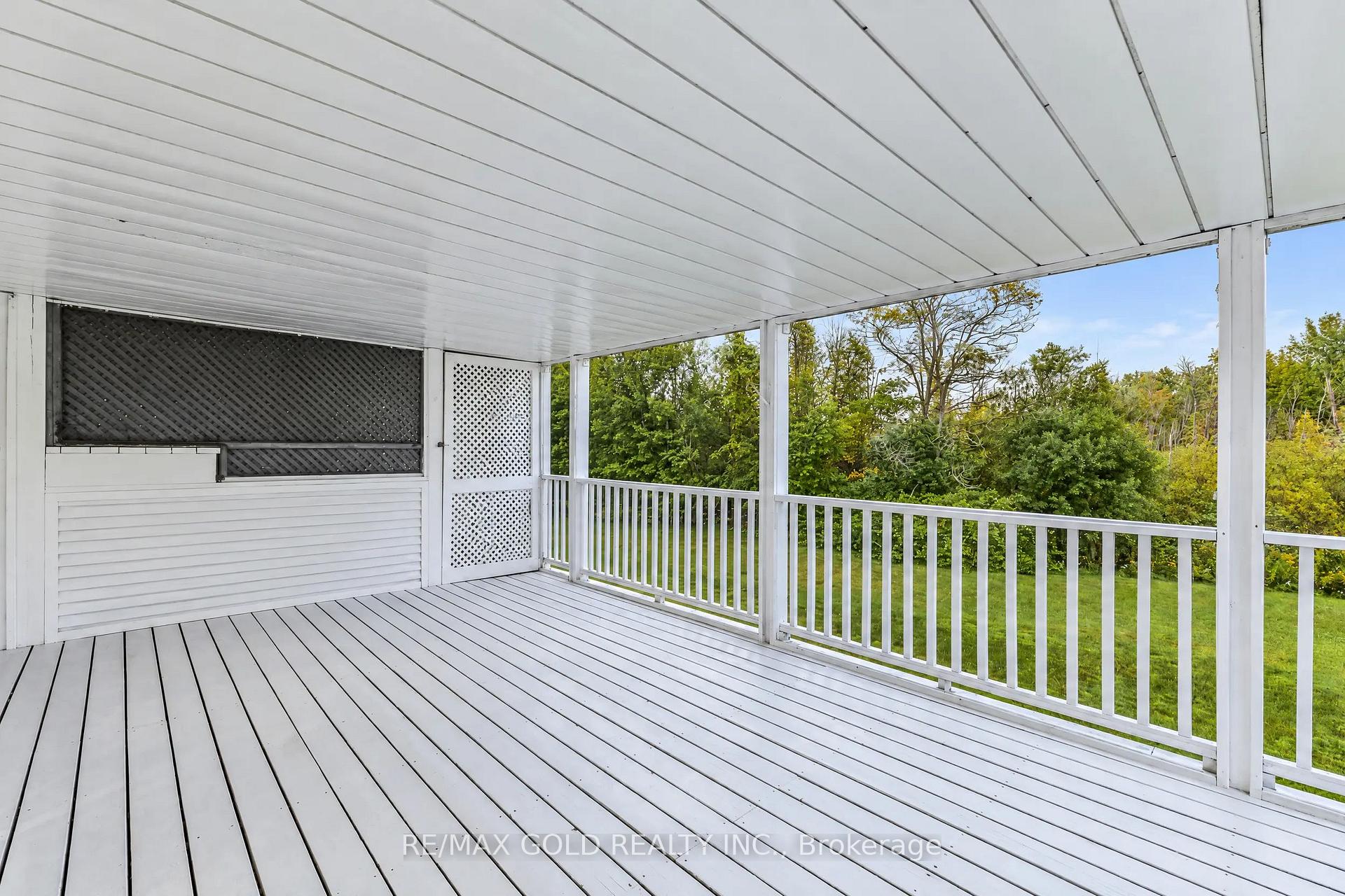 Photo 11 of Unit 8, 20 Mulligan Lane, Wasaga Beach — HOMEH