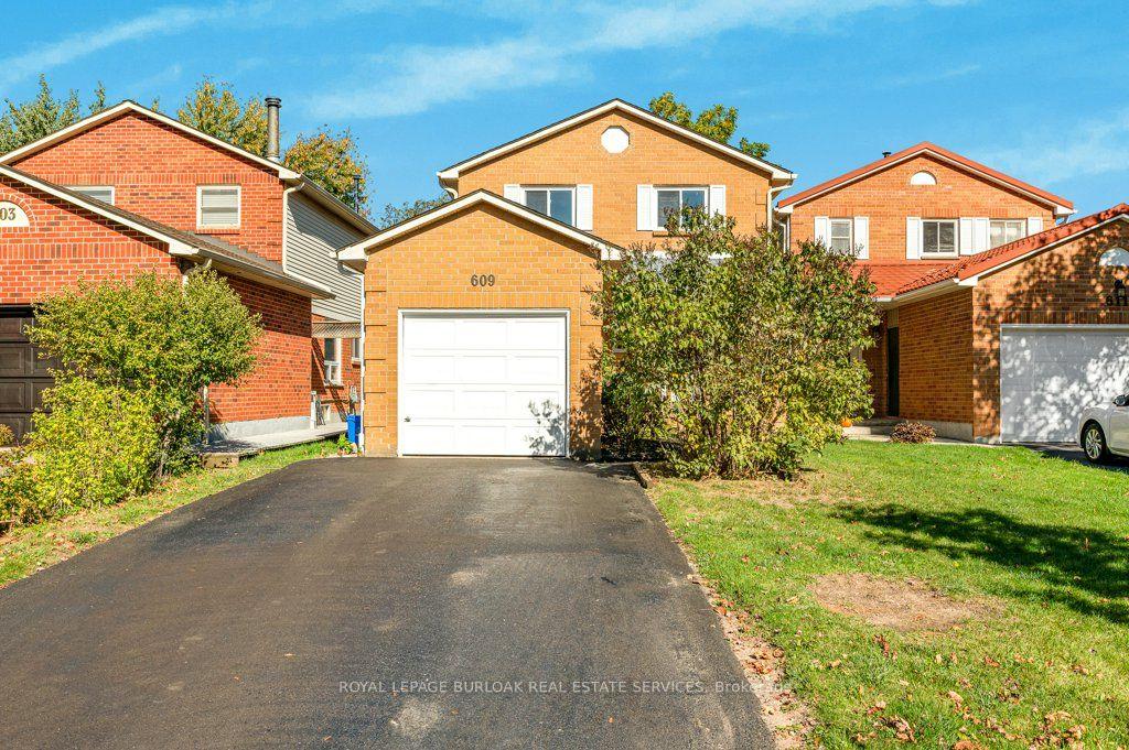 Photo 1 of 609 Roseheath Drive, Milton, Bronte Meadows — HOMEH