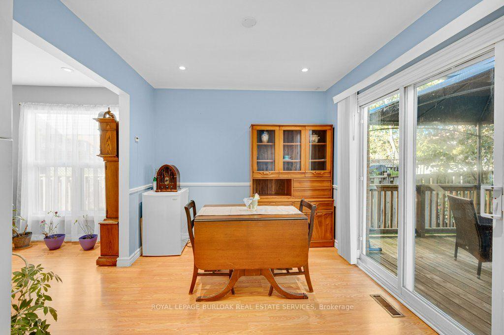 Photo 9 of 609 Roseheath Drive, Milton, Bronte Meadows — HOMEH