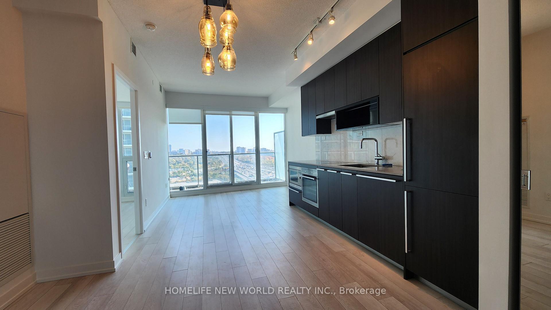 Photo 3 of 115 McMahon Drive, North York, Bayview Village — HOMEH