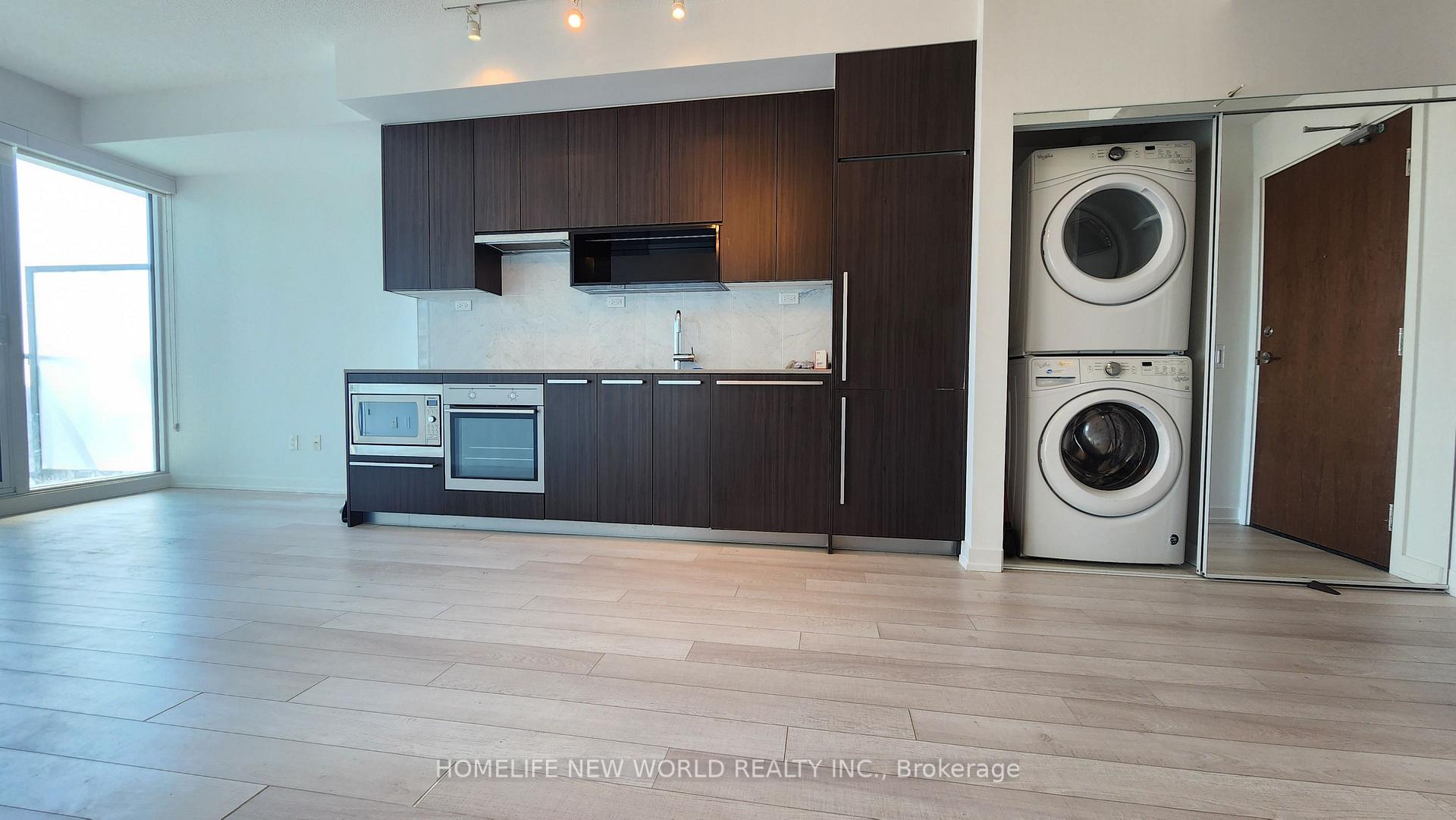 Photo 5 of 115 McMahon Drive, North York, Bayview Village — HOMEH