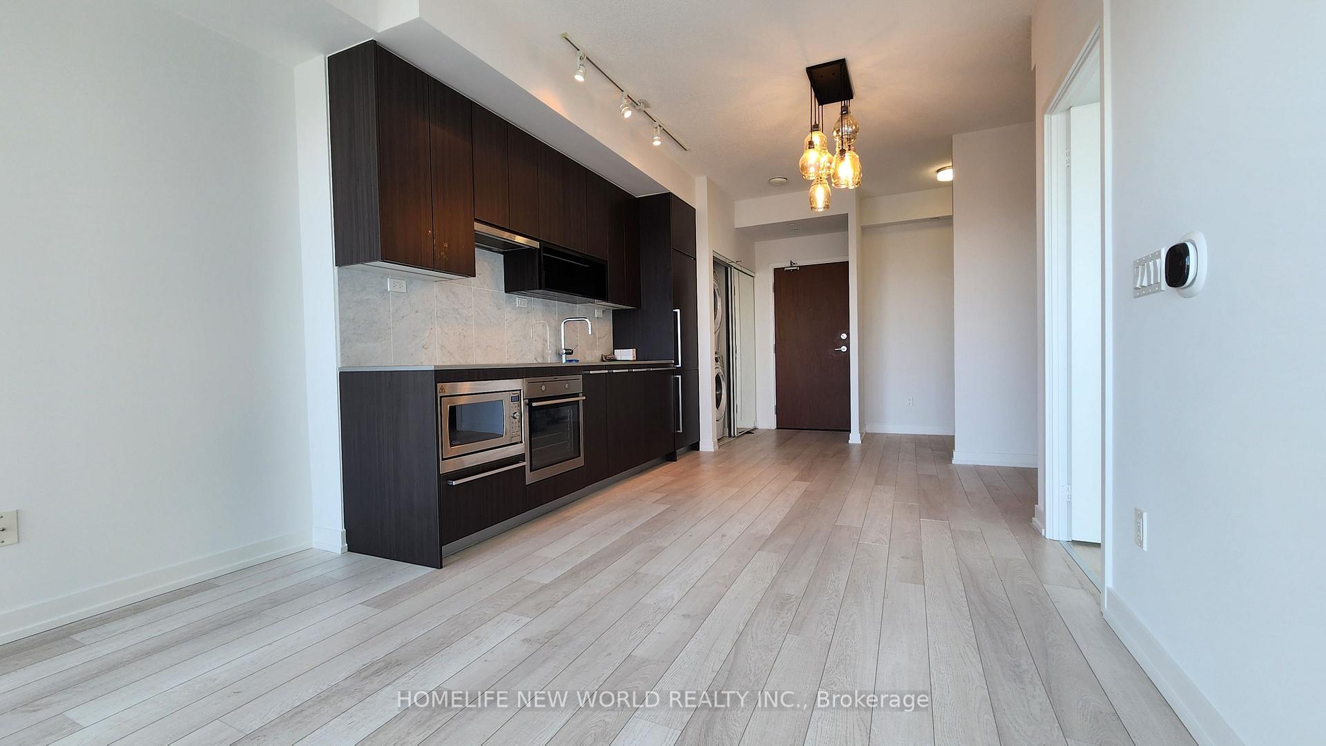 Photo 6 of 115 McMahon Drive, North York, Bayview Village — HOMEH