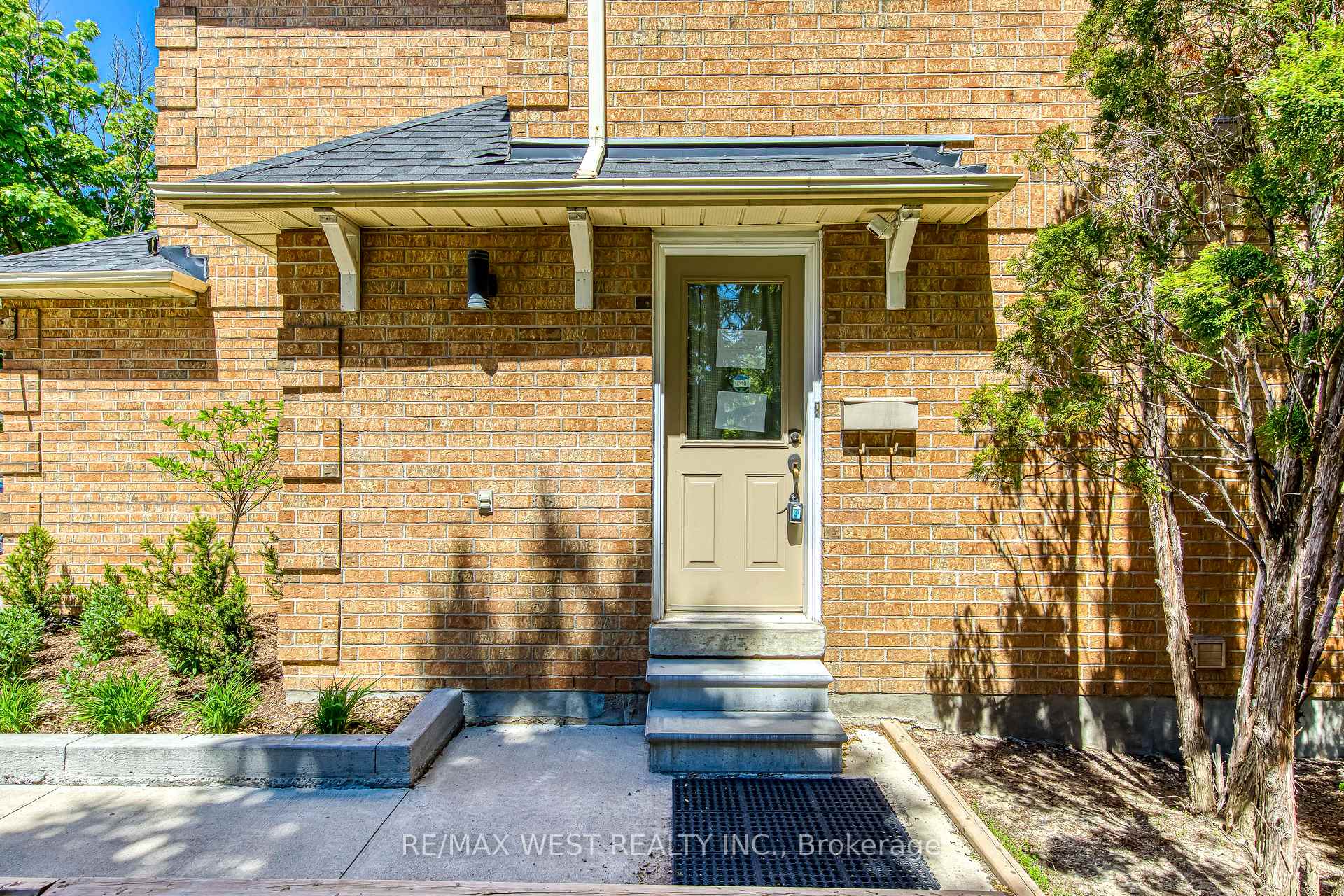 Photo 4 of Unit 153, 99 Bristol Road E, Mississauga, Hurontario — HOMEH