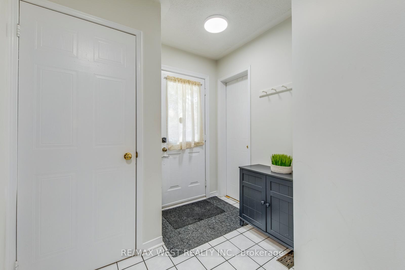 Photo 5 of Unit 153, 99 Bristol Road E, Mississauga, Hurontario — HOMEH