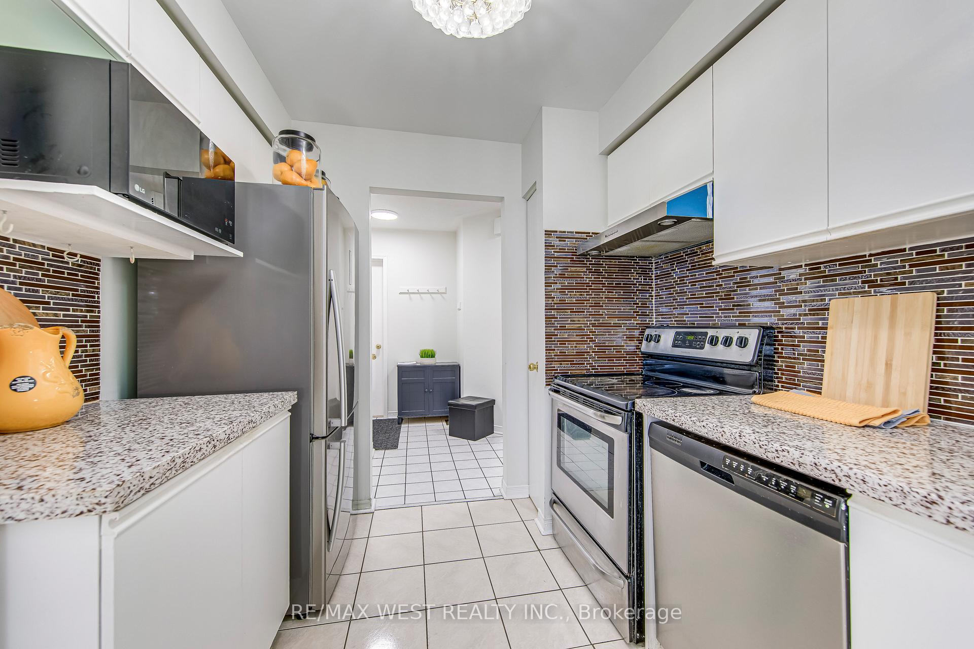 Photo 7 of Unit 153, 99 Bristol Road E, Mississauga, Hurontario — HOMEH