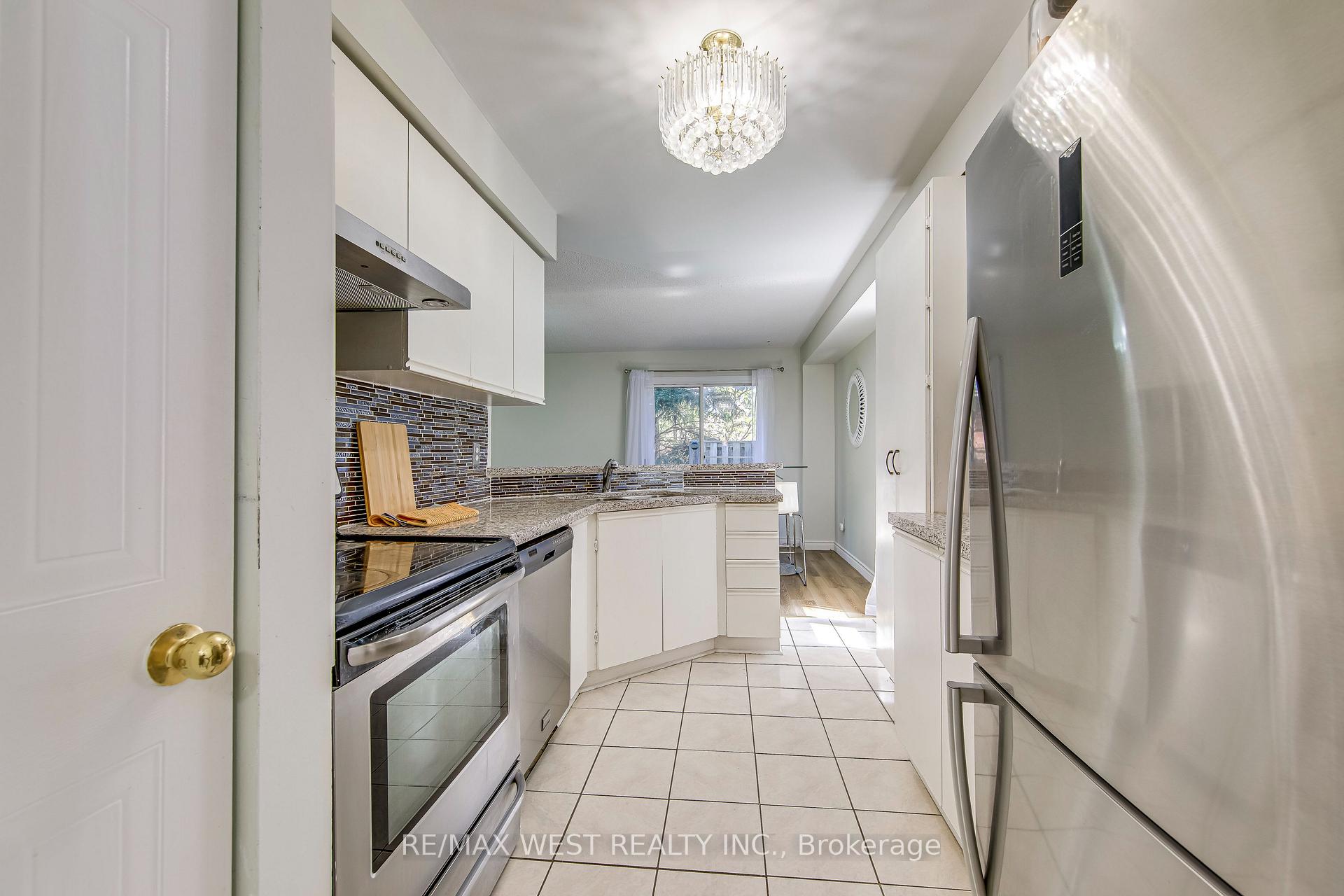 Photo 8 of Unit 153, 99 Bristol Road E, Mississauga, Hurontario — HOMEH