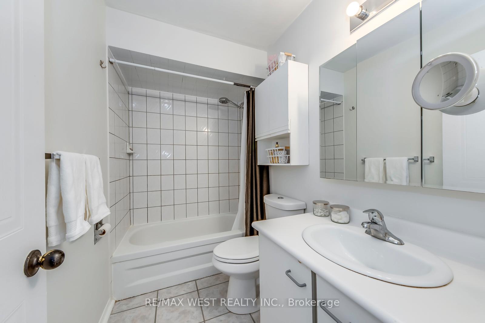 Photo 18 of Unit 153, 99 Bristol Road E, Mississauga, Hurontario — HOMEH