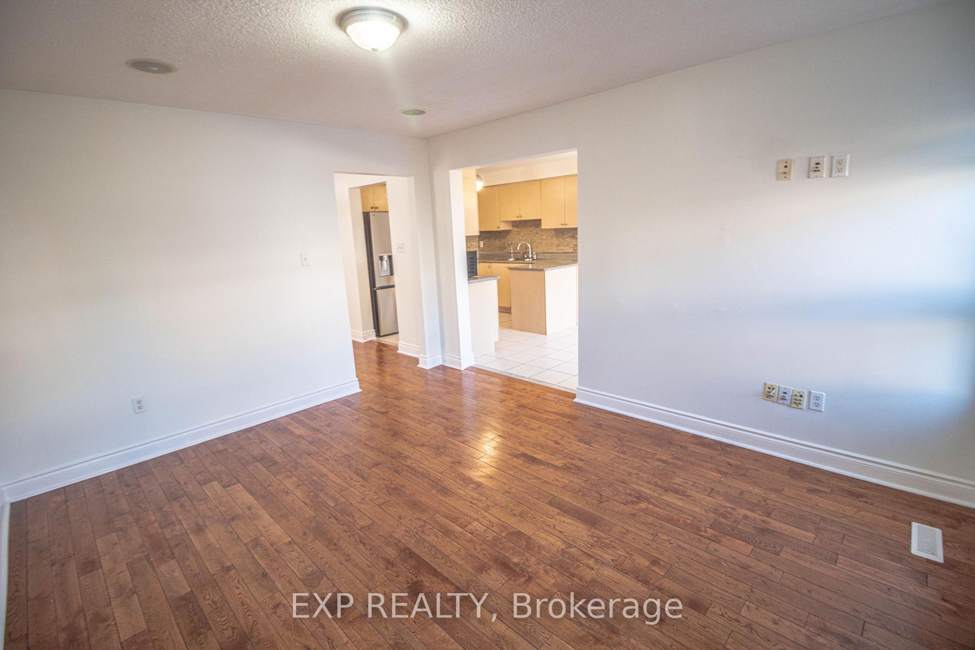 Photo 7 of 43 Luella Crescent, Brampton, Fletcher's Meadow — HOMEH
